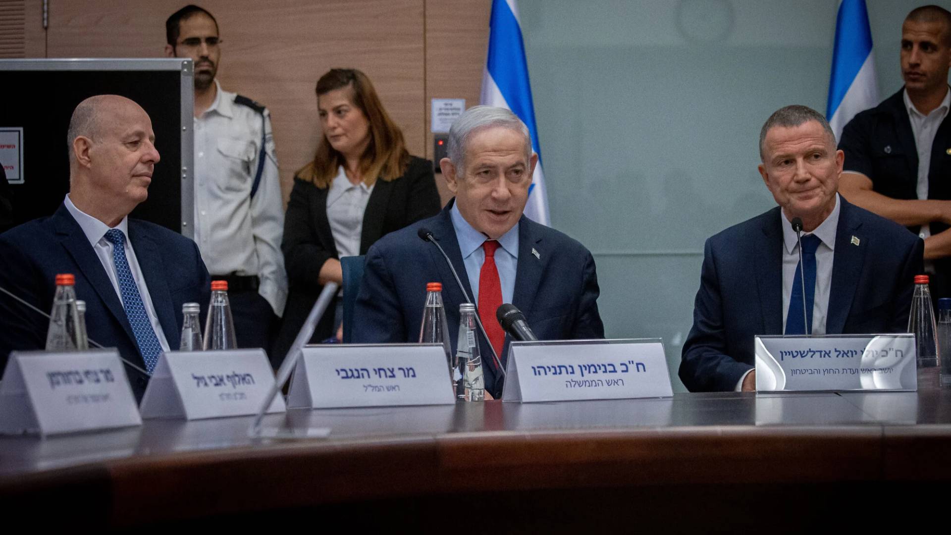 بعد تصريح ترمب بيوم حول اتفاق قريب.. نتنياهو يعقد اجتماعا مصغرا حول غزة والمحتجزين