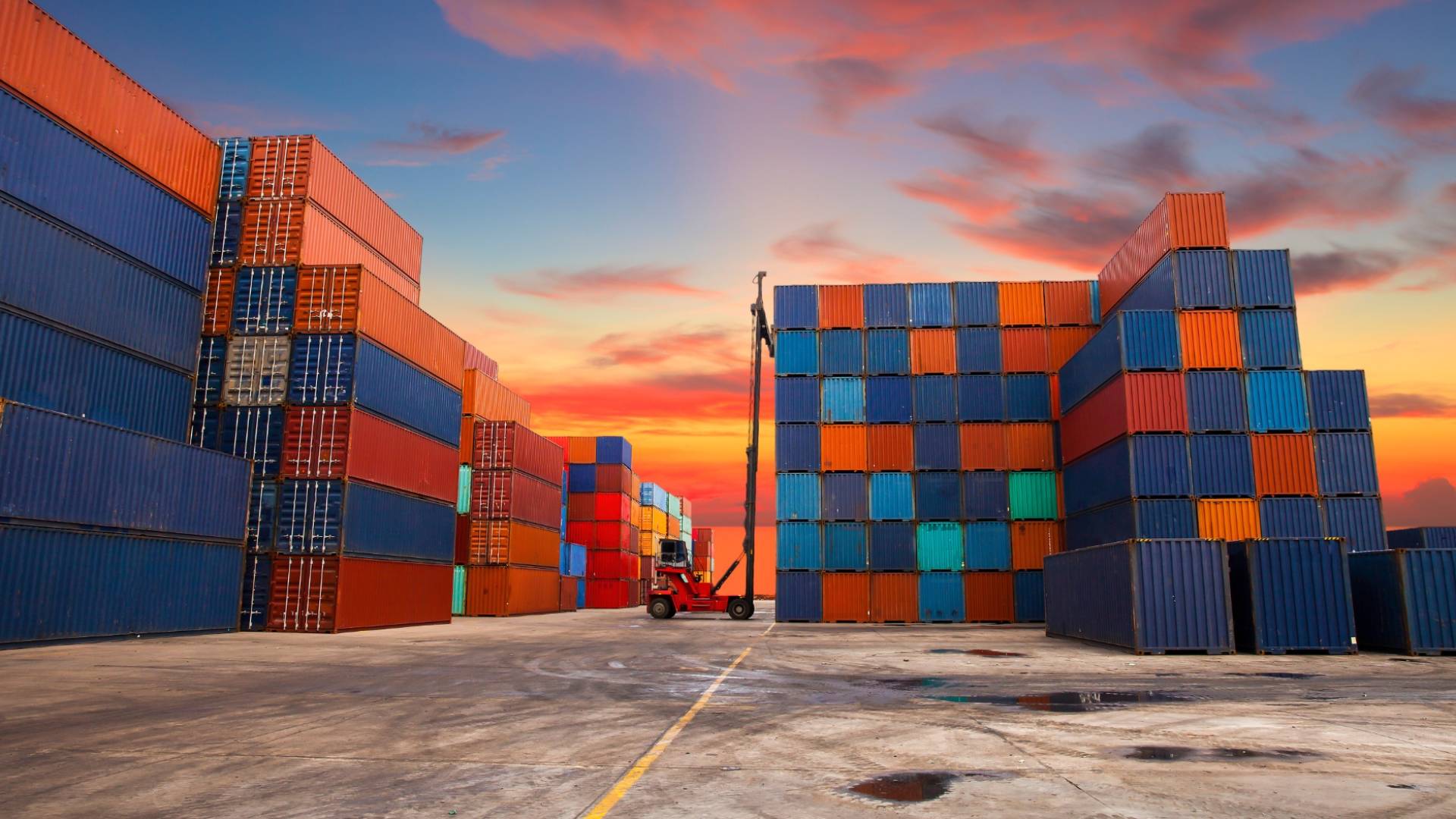 حاويات تجارية