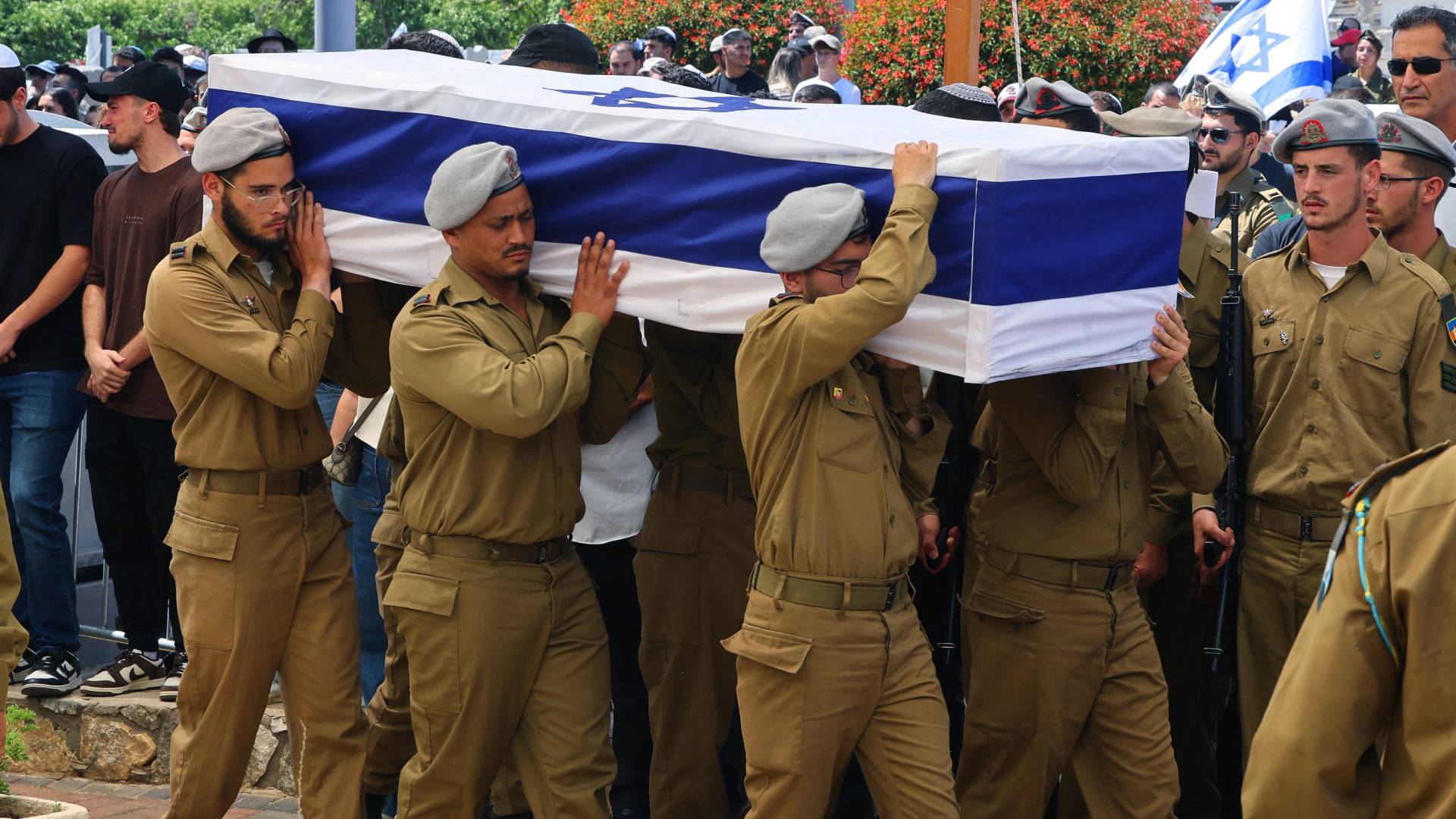 جنازة أحد قتلى جنود الاحتلال