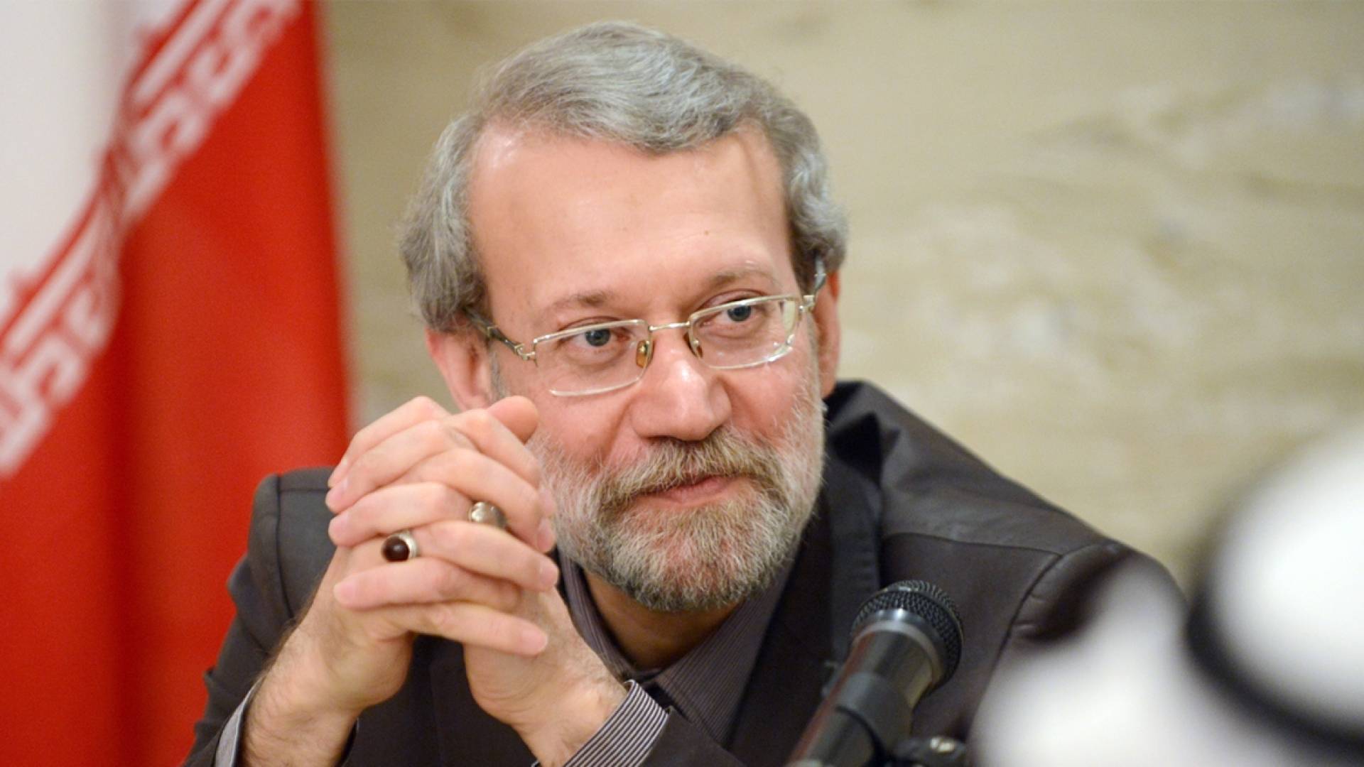 مستشار المرشد الإيراني علي لاريجاني