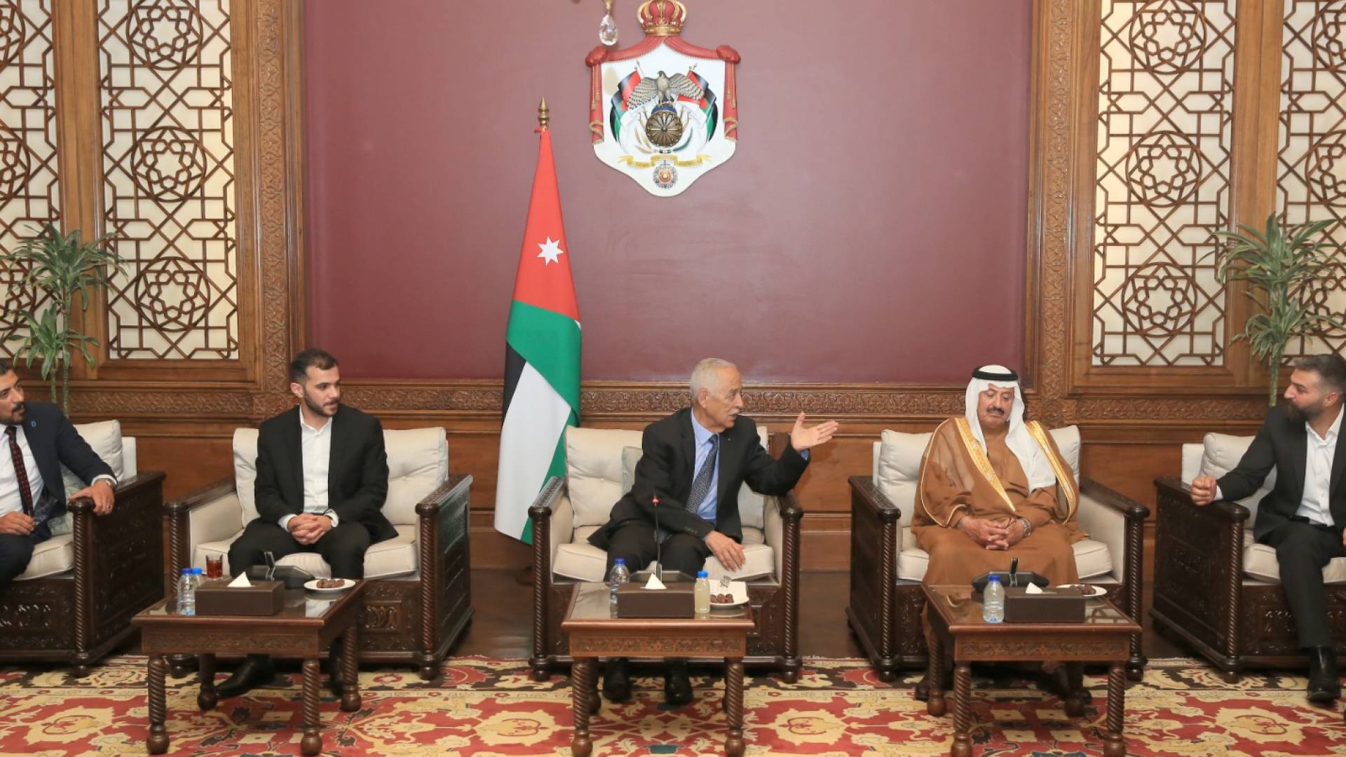 رئيس الديوان الملكي الهاشمي يوسف حسن العيسوي