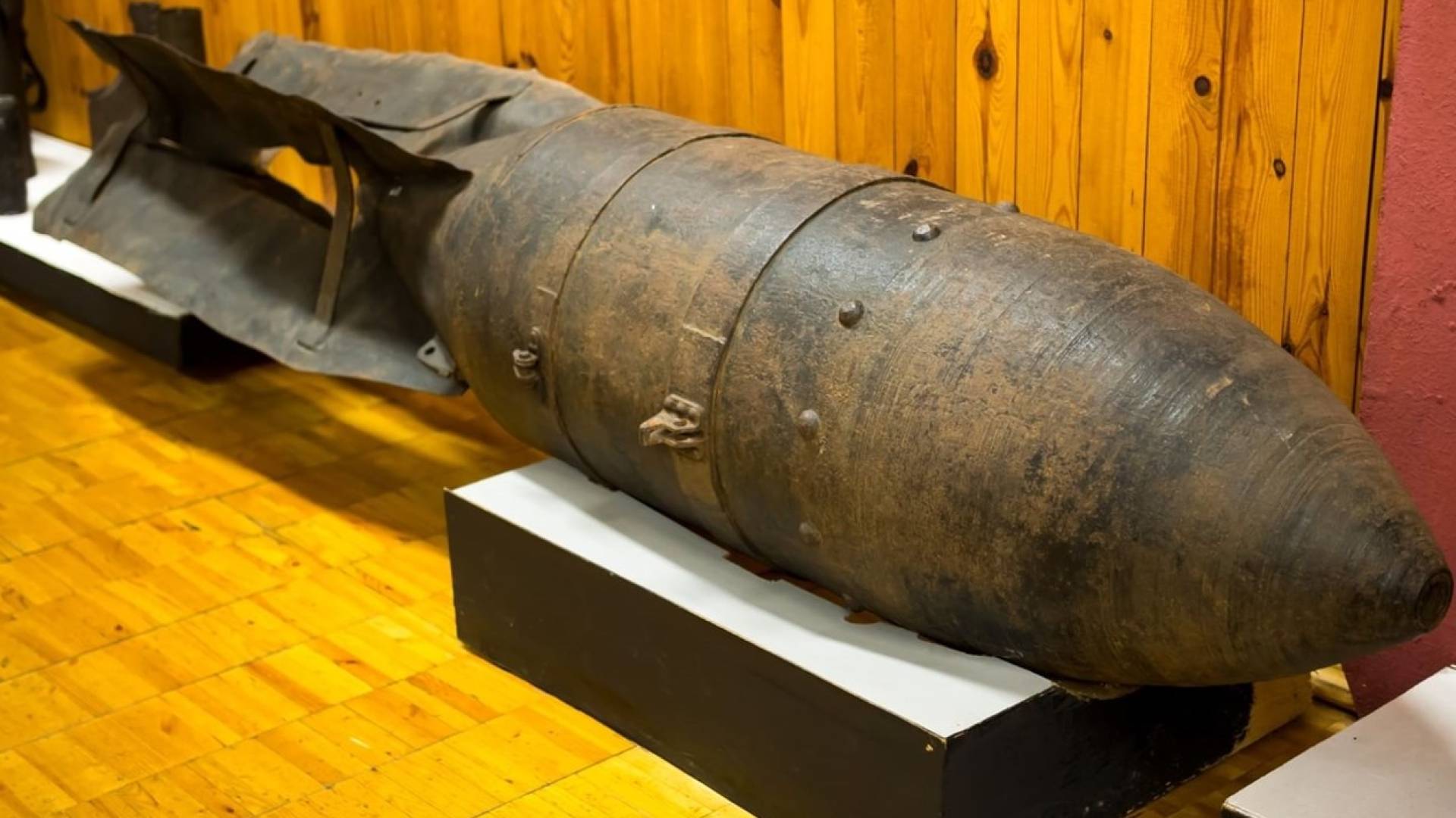 قنبلة غير منفجرة تعود إلى الحرب العالمية الثانية