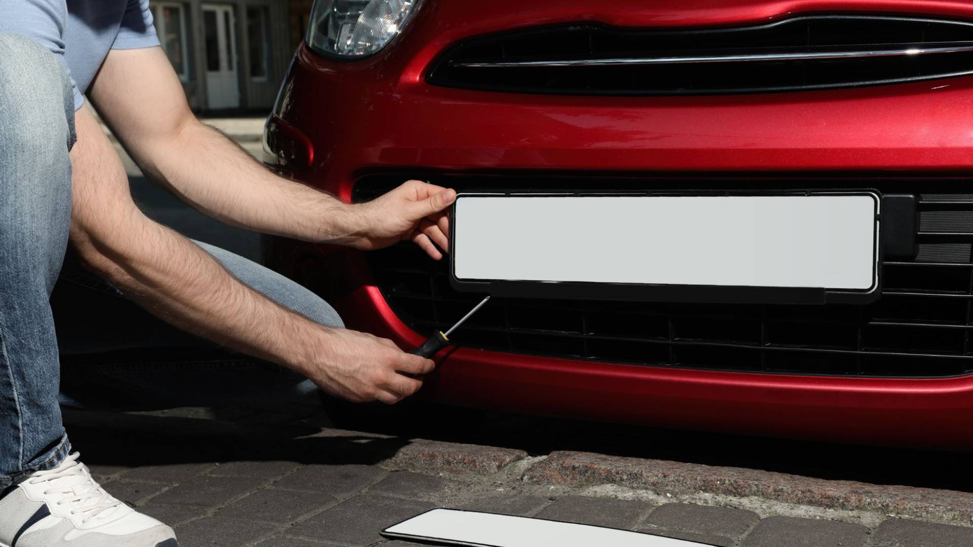 الأمن العام يحذر: إخفاء لوحات المركبات أو التلاعب بها مخالفة جسيمة وعقوبتها السجن والغرامة