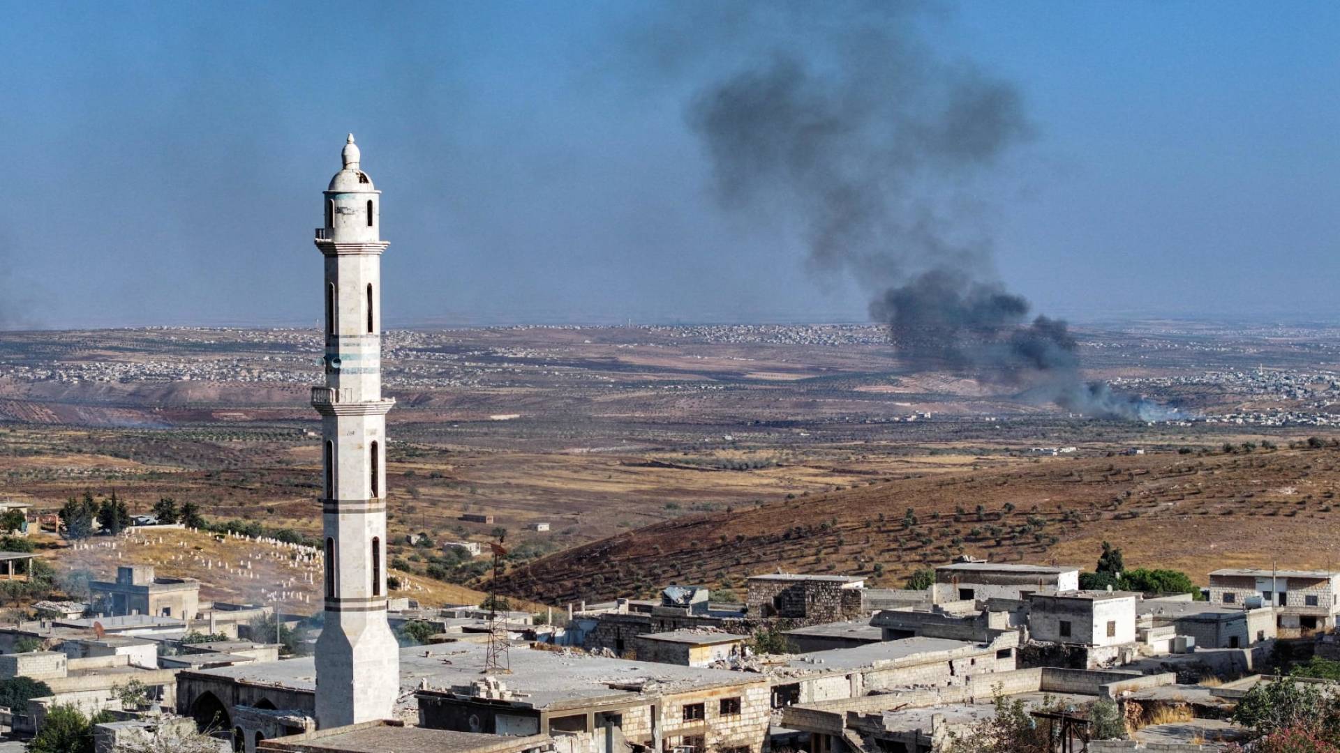 انفجارات متتالية قرب قرية الفوعة في ريف إدلب