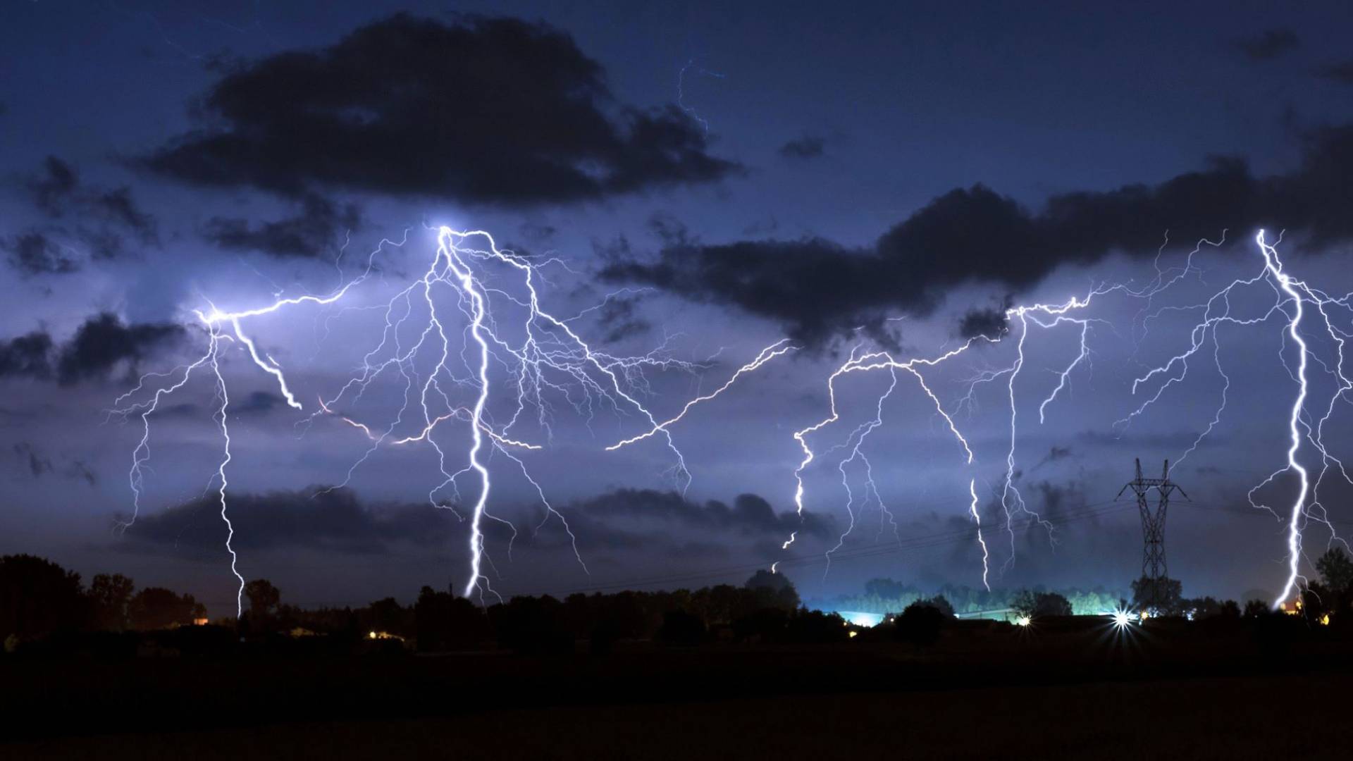 امطار رعدية