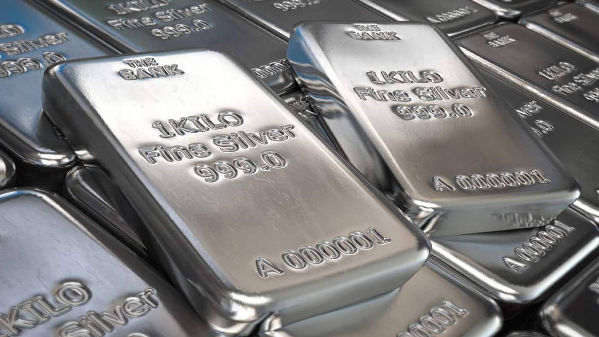 الفضة.. "ذهب الفقراء" أم عملاق صناعي يستعد للقفزة؟ كل ما تود معرفته عن الفضة