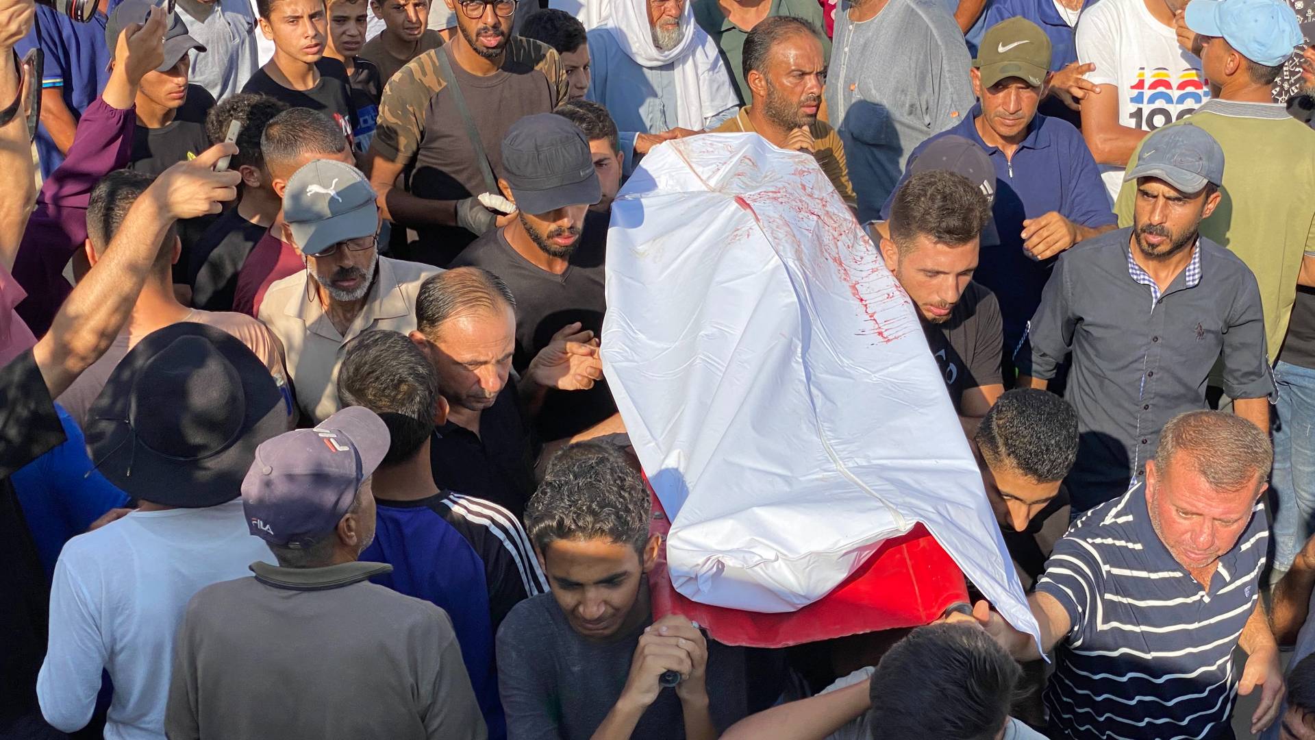 تشييع جثمان شهيد في قطاع غزة