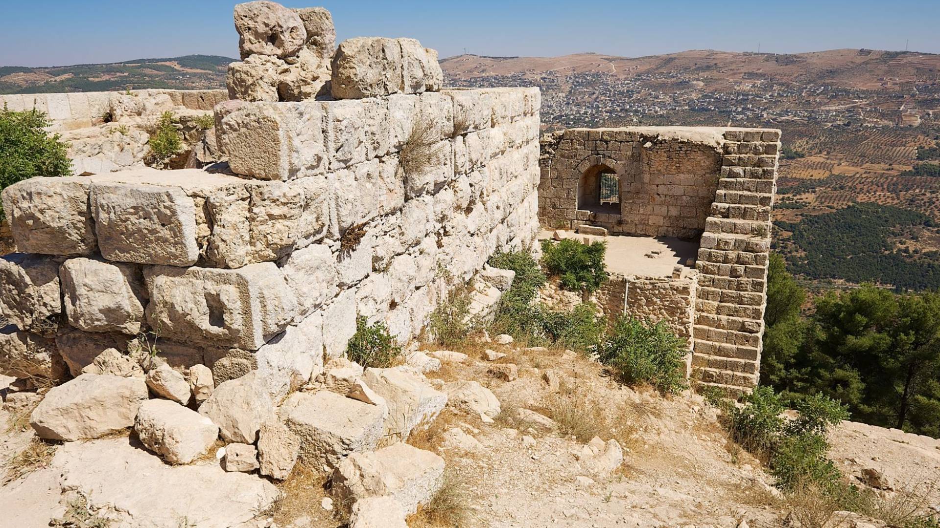 لقطة عامة لعجلون