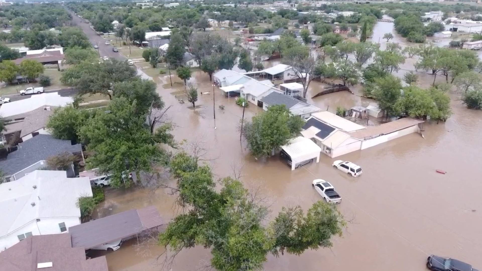 فيضانات تكساس