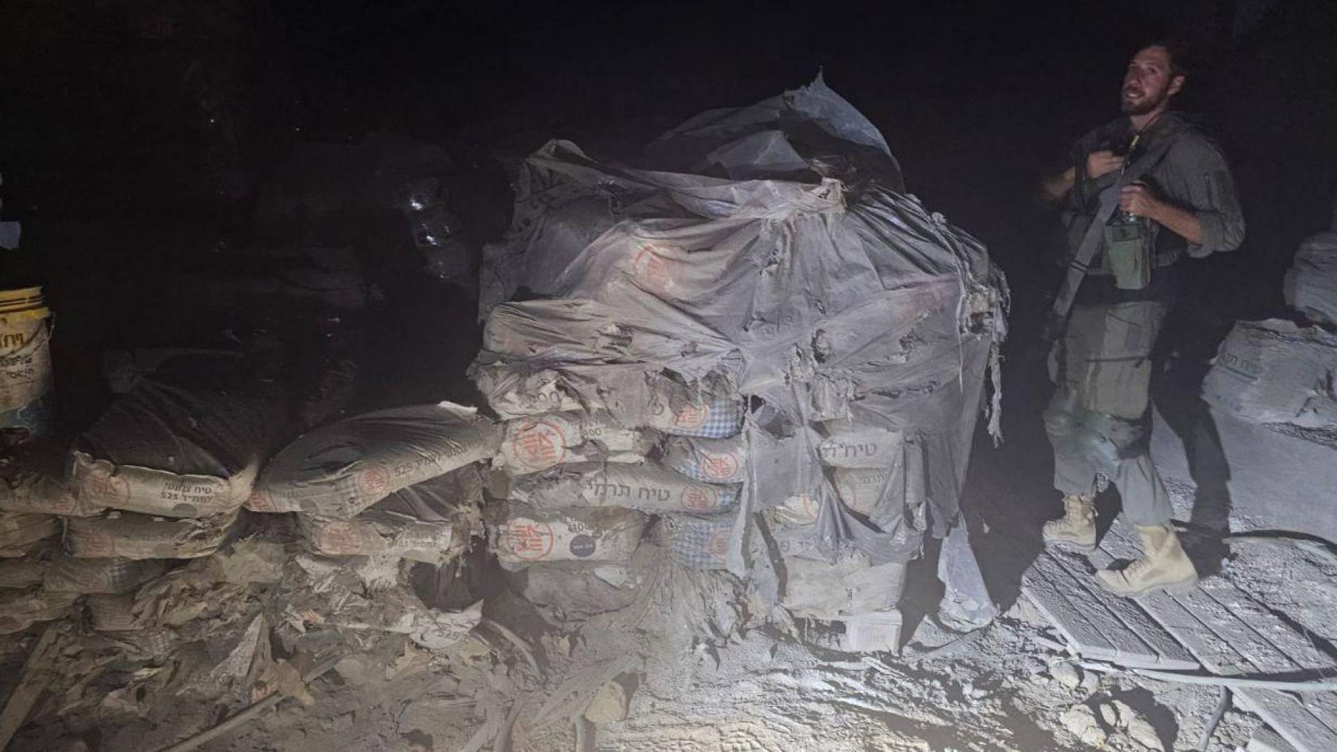 موقع سقوط صاروخ أطلف من جنوب غزة