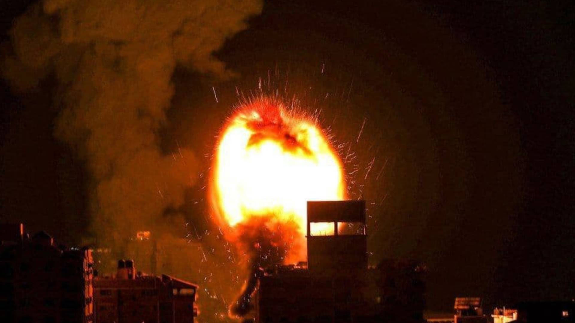 قصف جوي "أرشيفية"