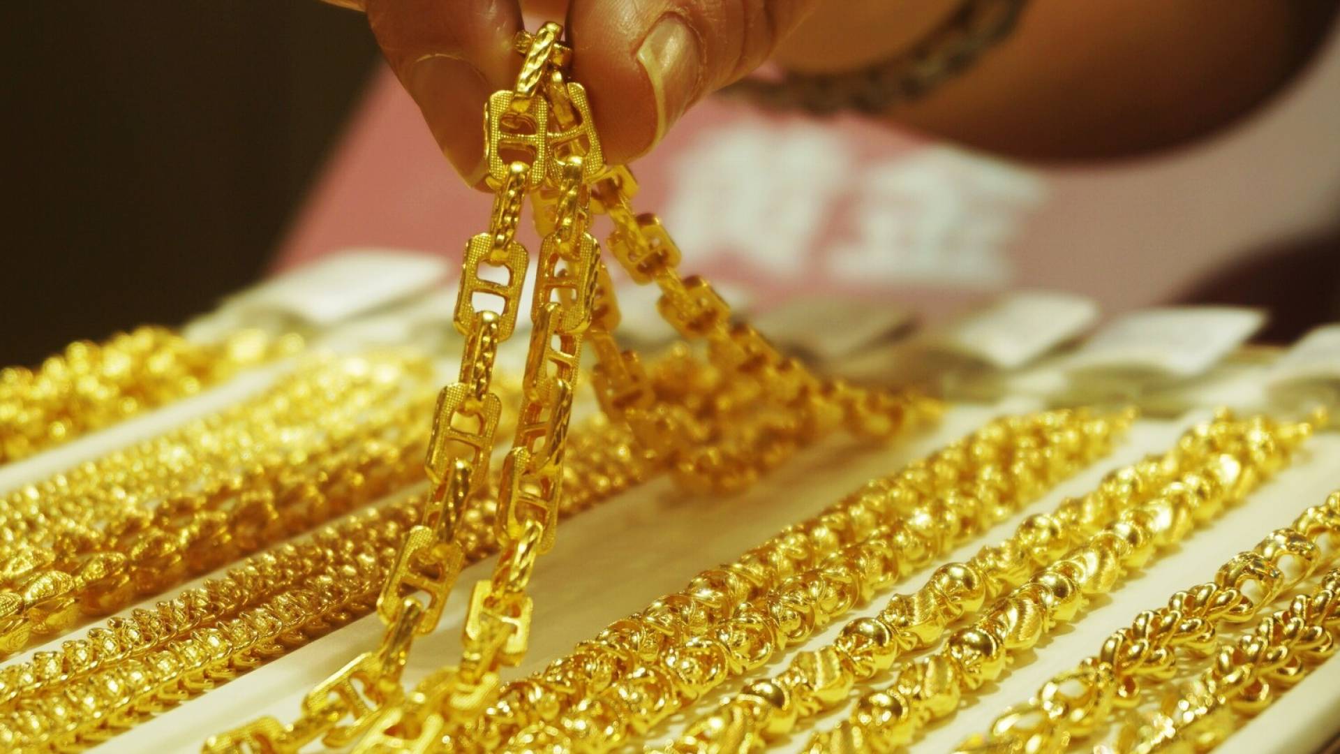 مجوهرات ذهبية