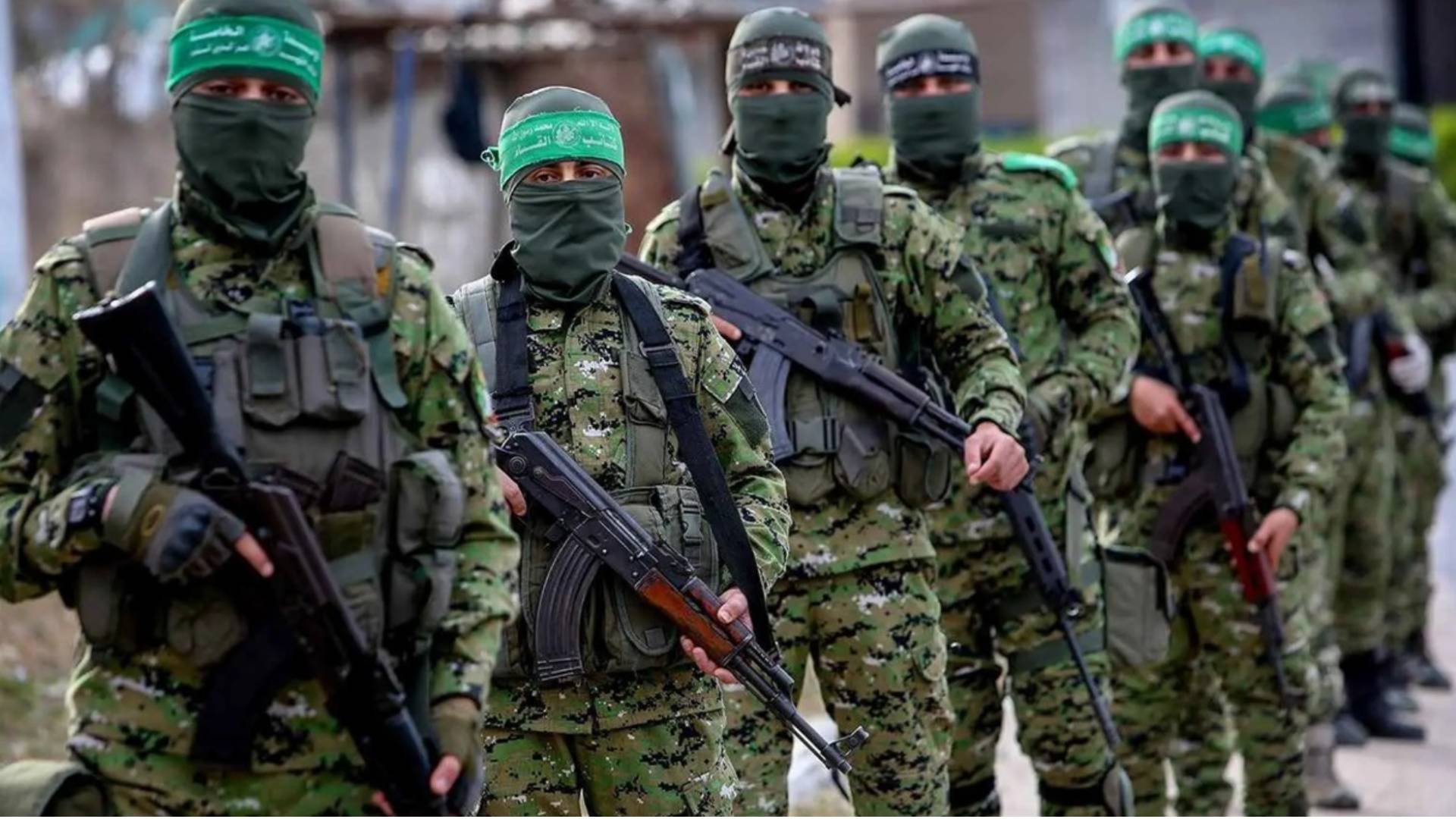 عناصر من كتائب القسام الذراع العسكري لحماس