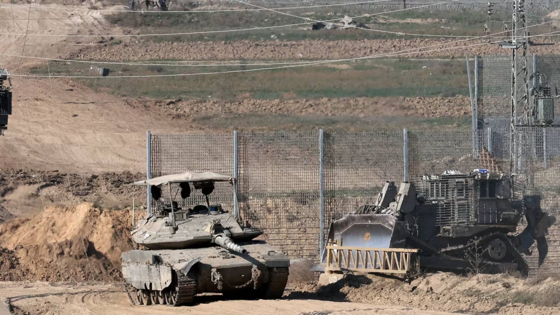 أليات الاحتلال العسكرية