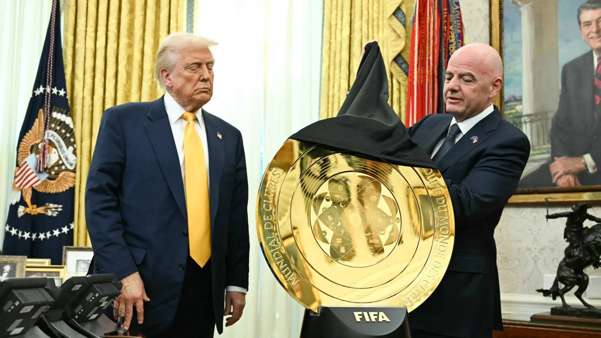 ترمب وجياني إنفانتينو