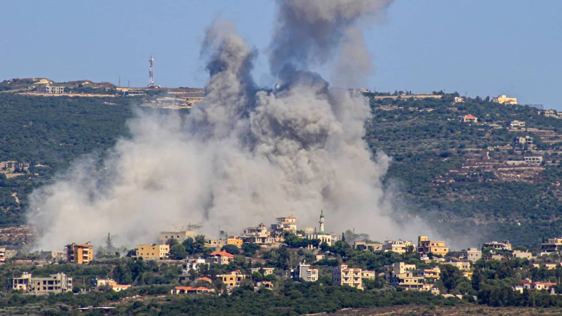 الصحة اللبنانية: شهيد و5 إصابات في هجوم لطائرة مسيرة للاحتلال الإسرائيلي في الجنوب