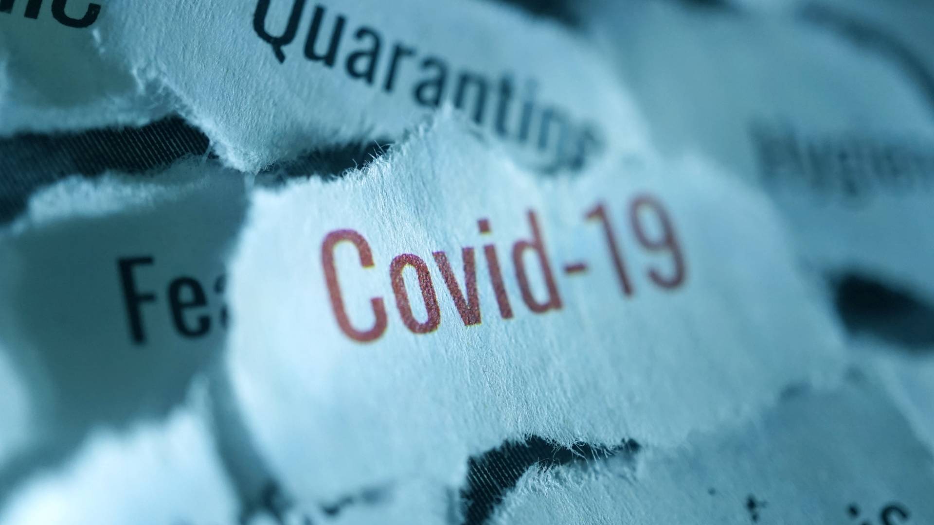 الولايات المتحدة تسقط التهم عن طبيب متهم بإتلاف لقاحات كورونا وإصدار شهادات مزورة