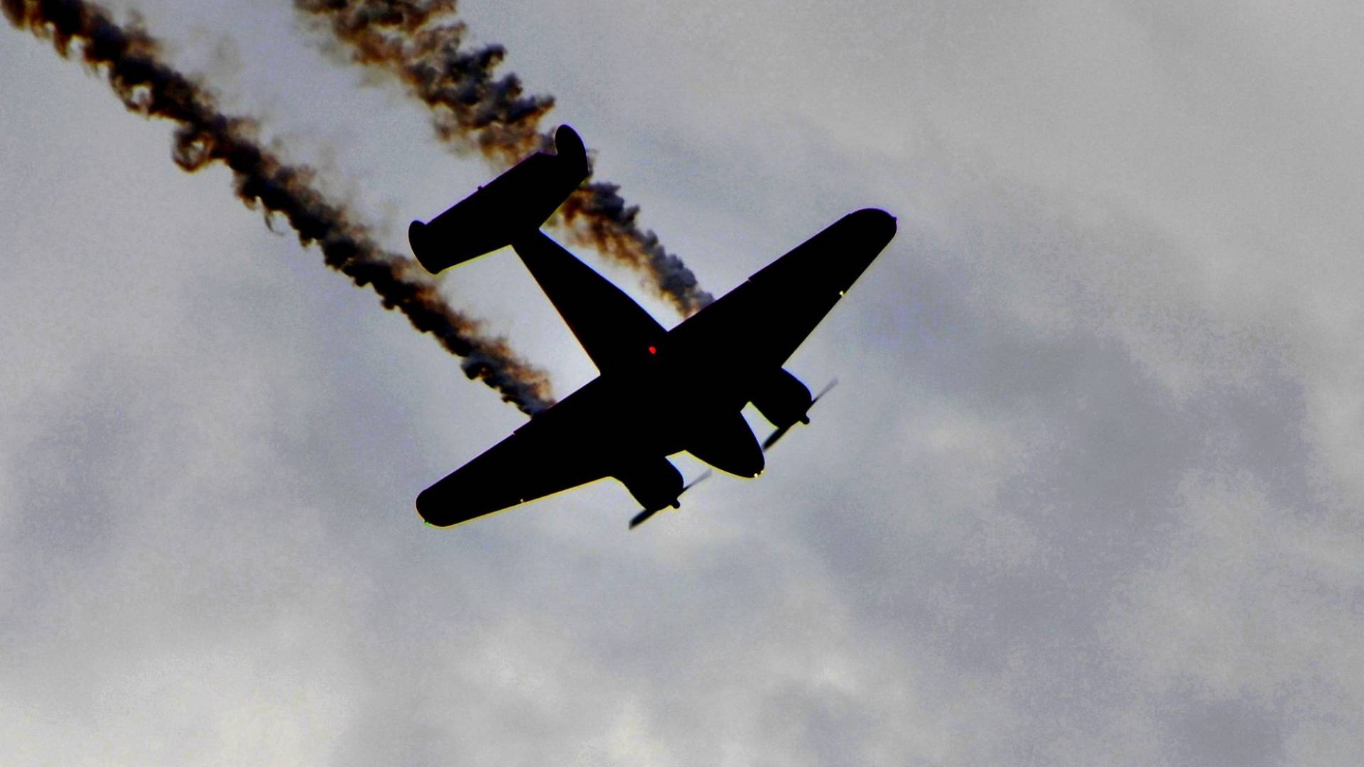 تحطم طائرة صغيرة بمطار ساوثند في لندن أدى إلى إغلاقه