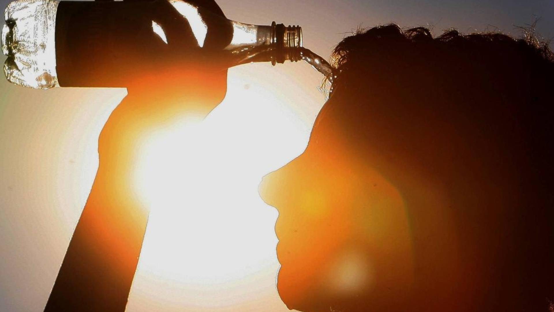 ارتفاع درجات الحرارة "تعبيريه"