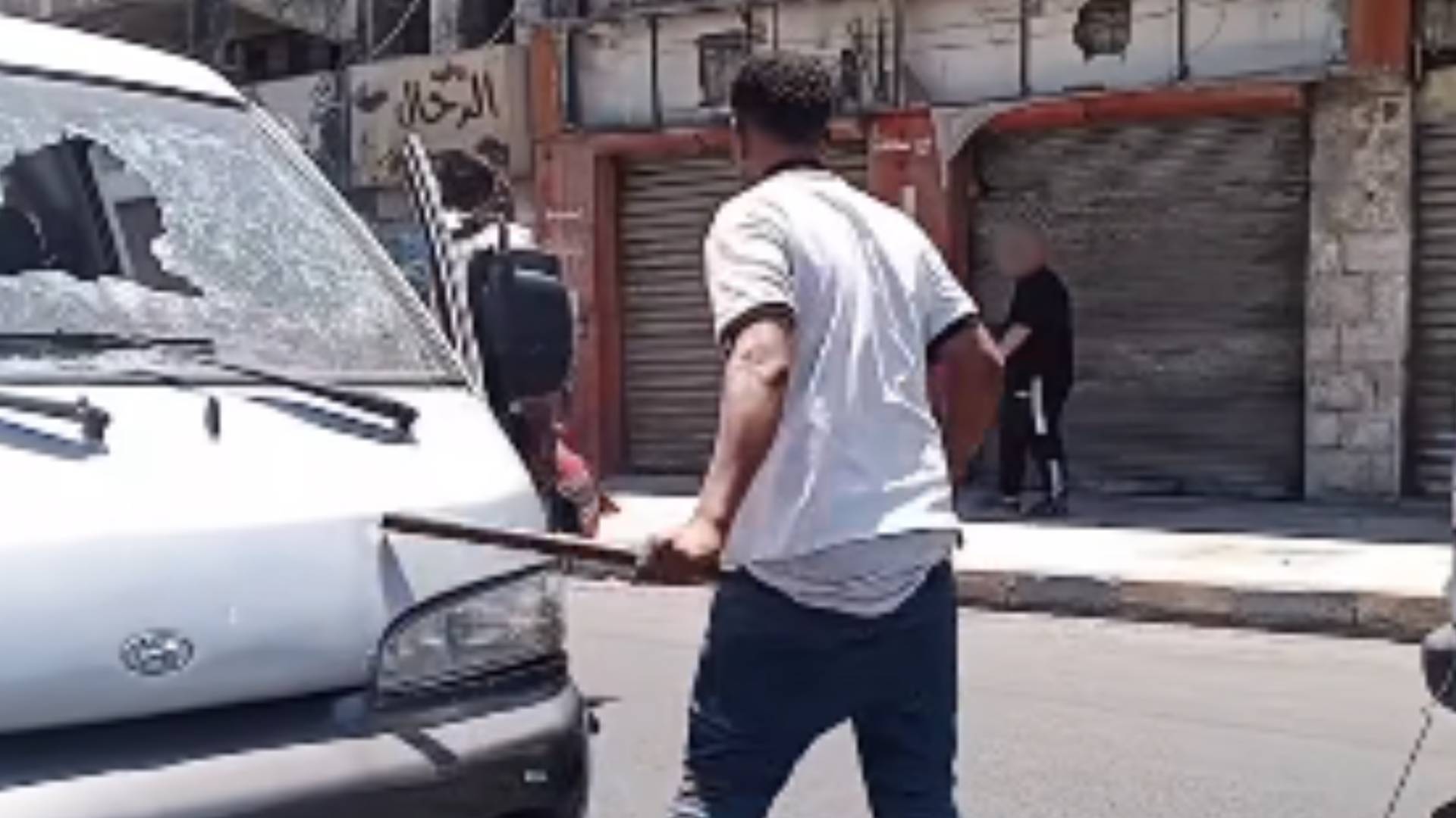 الشخص الذي ألحق ضررا بمركبة في صويلح