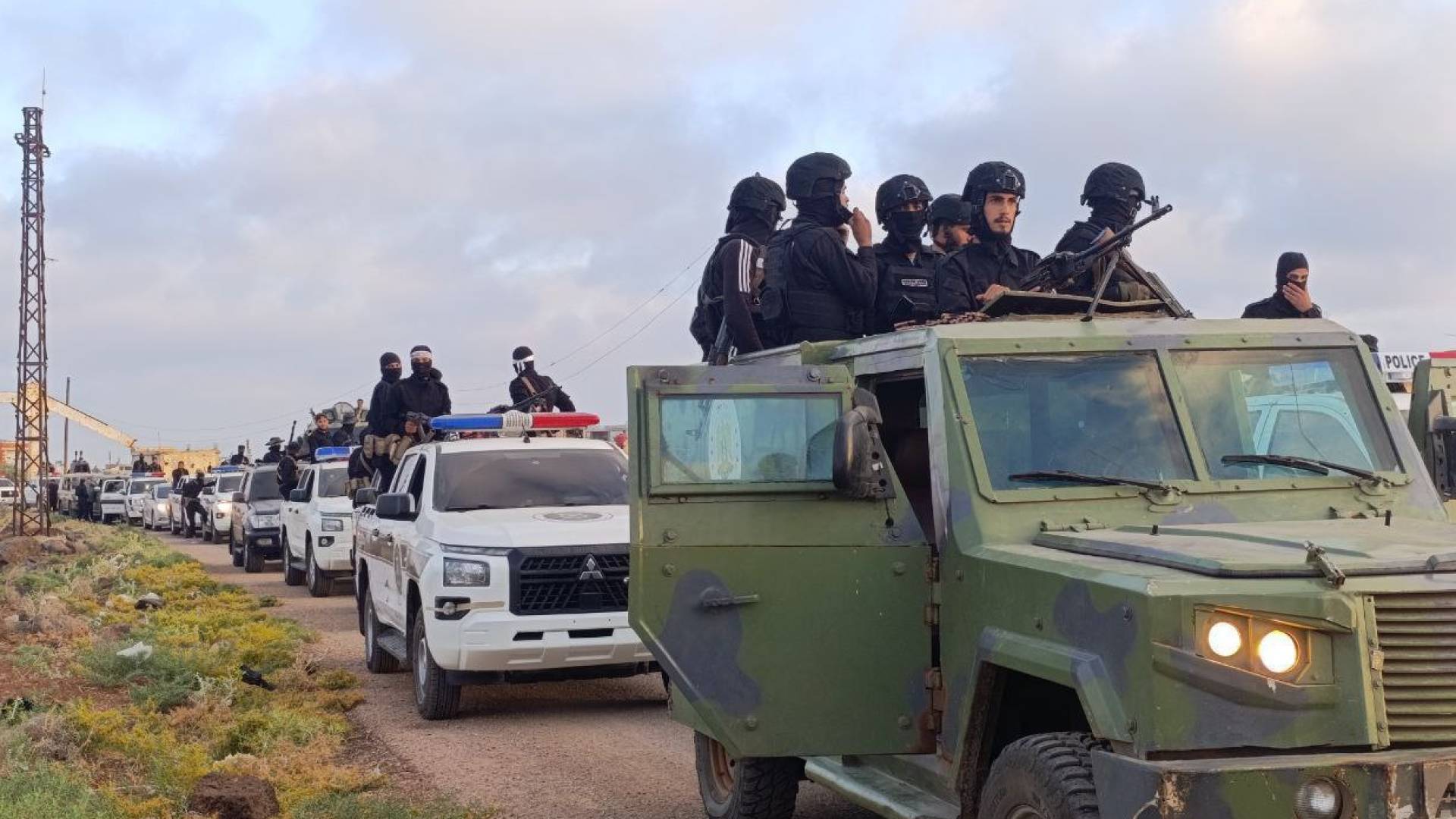 انتشار قوى الأمن السوري في عدد من القرى غرب محافظة السويداء،