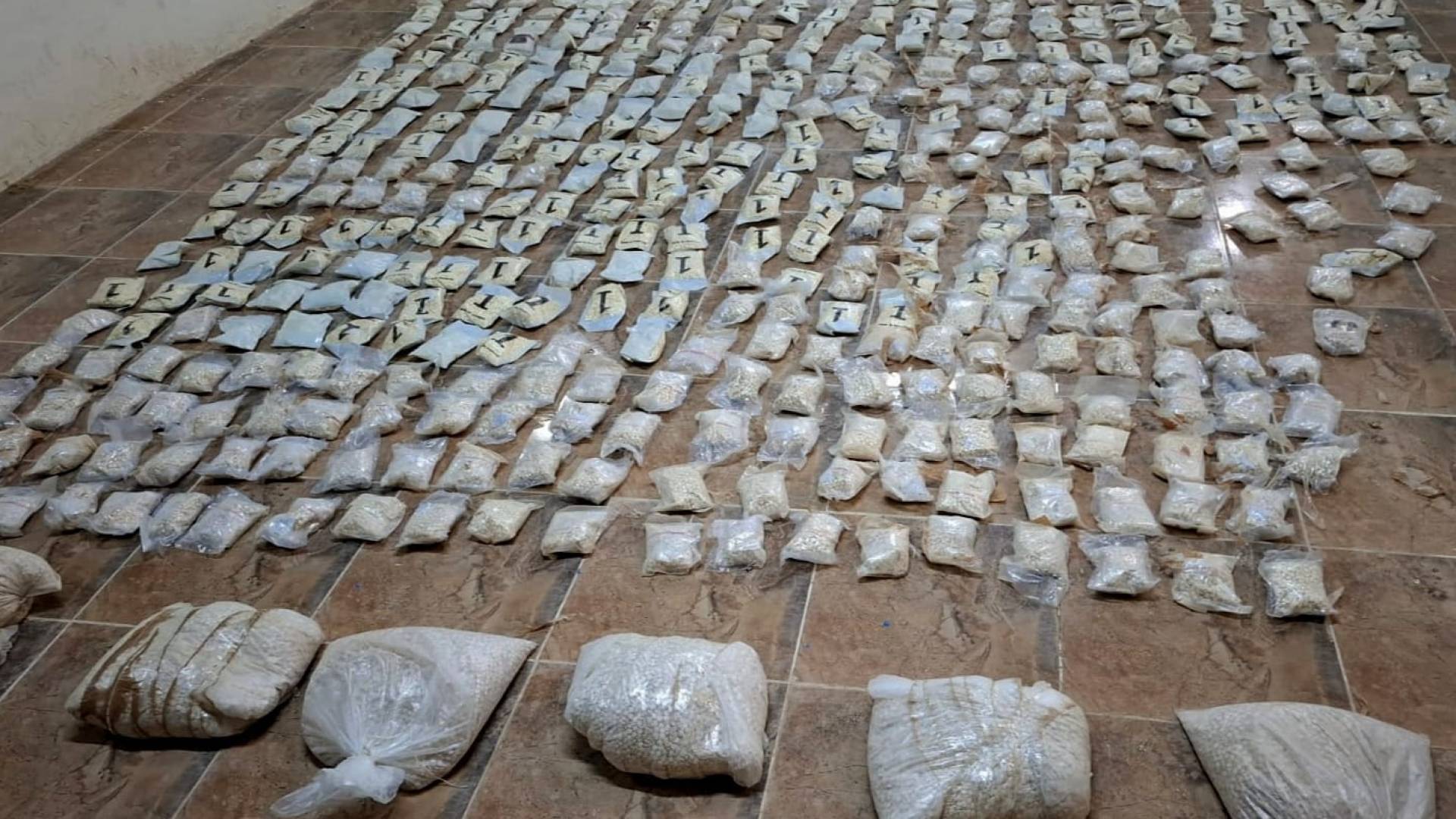 المنطقة العسكرية الشرقية تحبط محاولتي تسلل وتهريب كمية كبيرة من المواد المخدرة