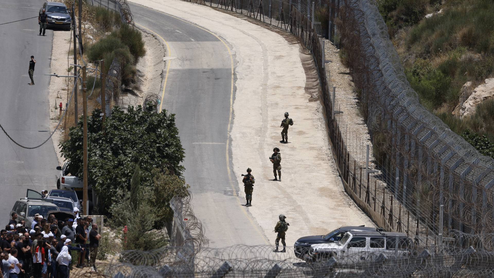 جيش الاحتلال يعلن منع تسلل العشرات من داخل سوريا إلى فلسطين المحتلة وتفريقهم