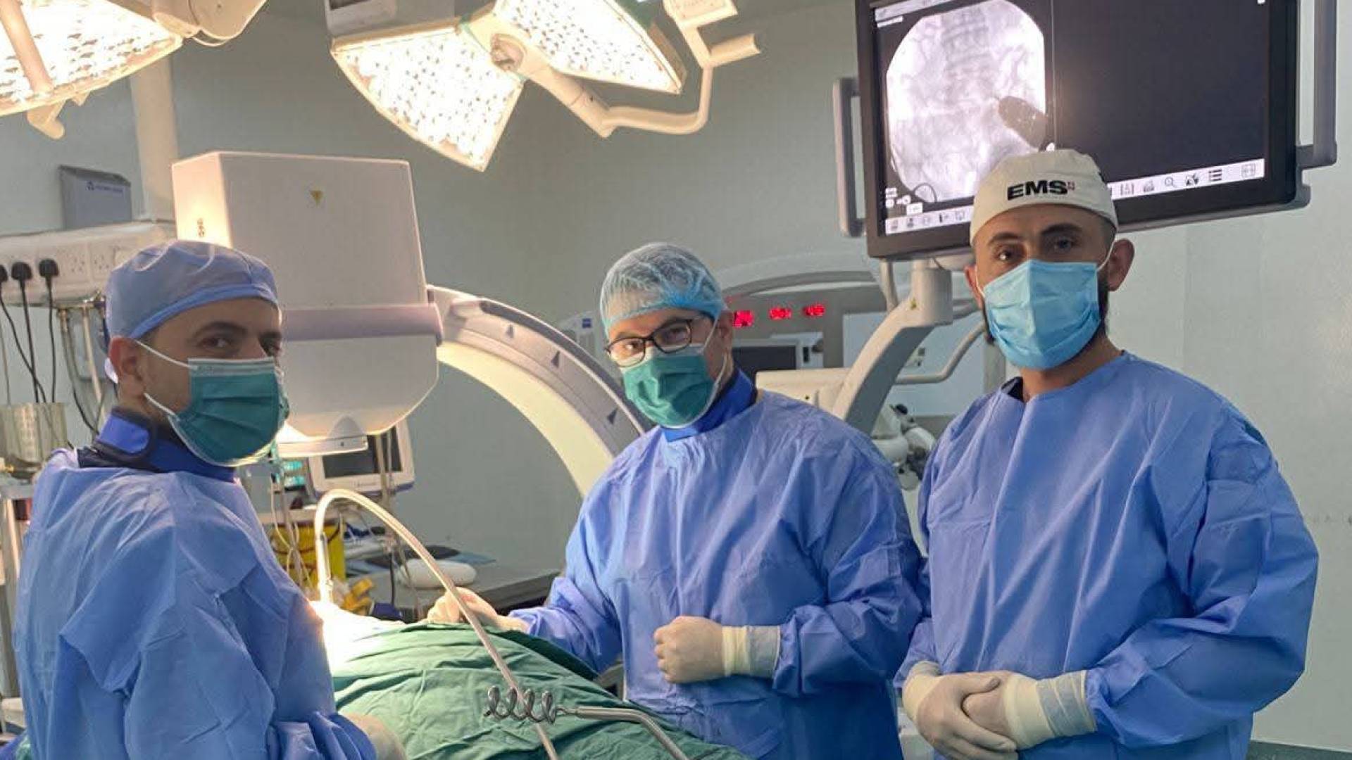 مستشفى الزرقاء الحكومي يحقق نقلة نوعية باستخدام Cryotherapy لعلاج الألم