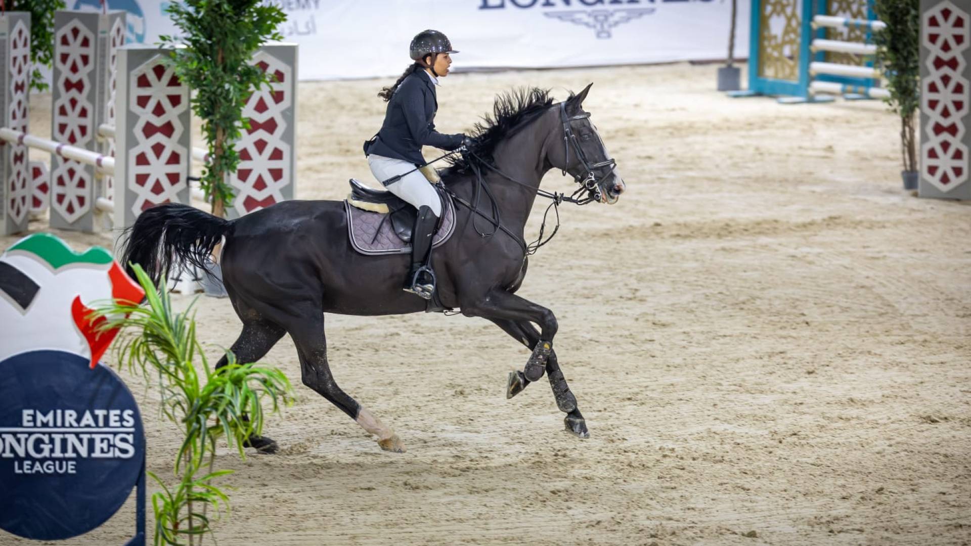تألق أردني مزدوج في الإمارات.. بيلسان اللحام ومديحة السحيم يحققان نتائج مميزة في قفز الحواجز
