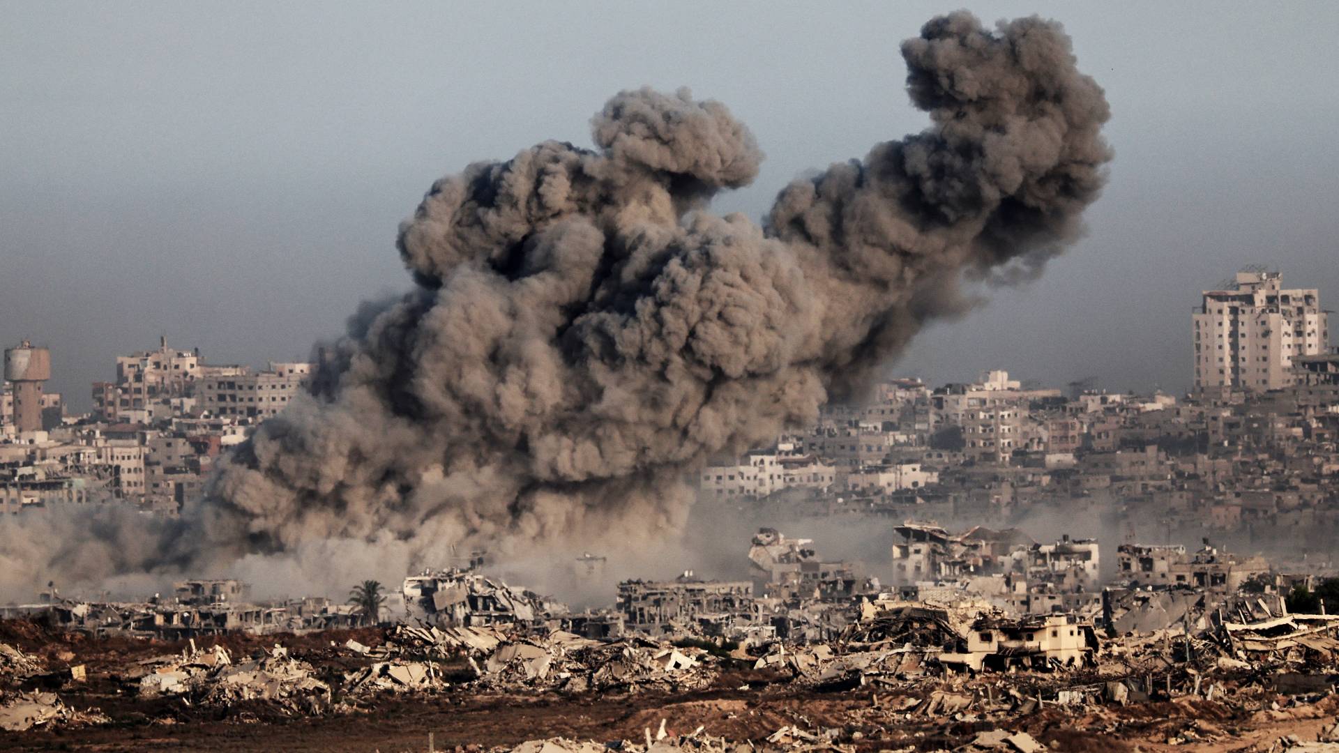 قصف على قطاع غزة