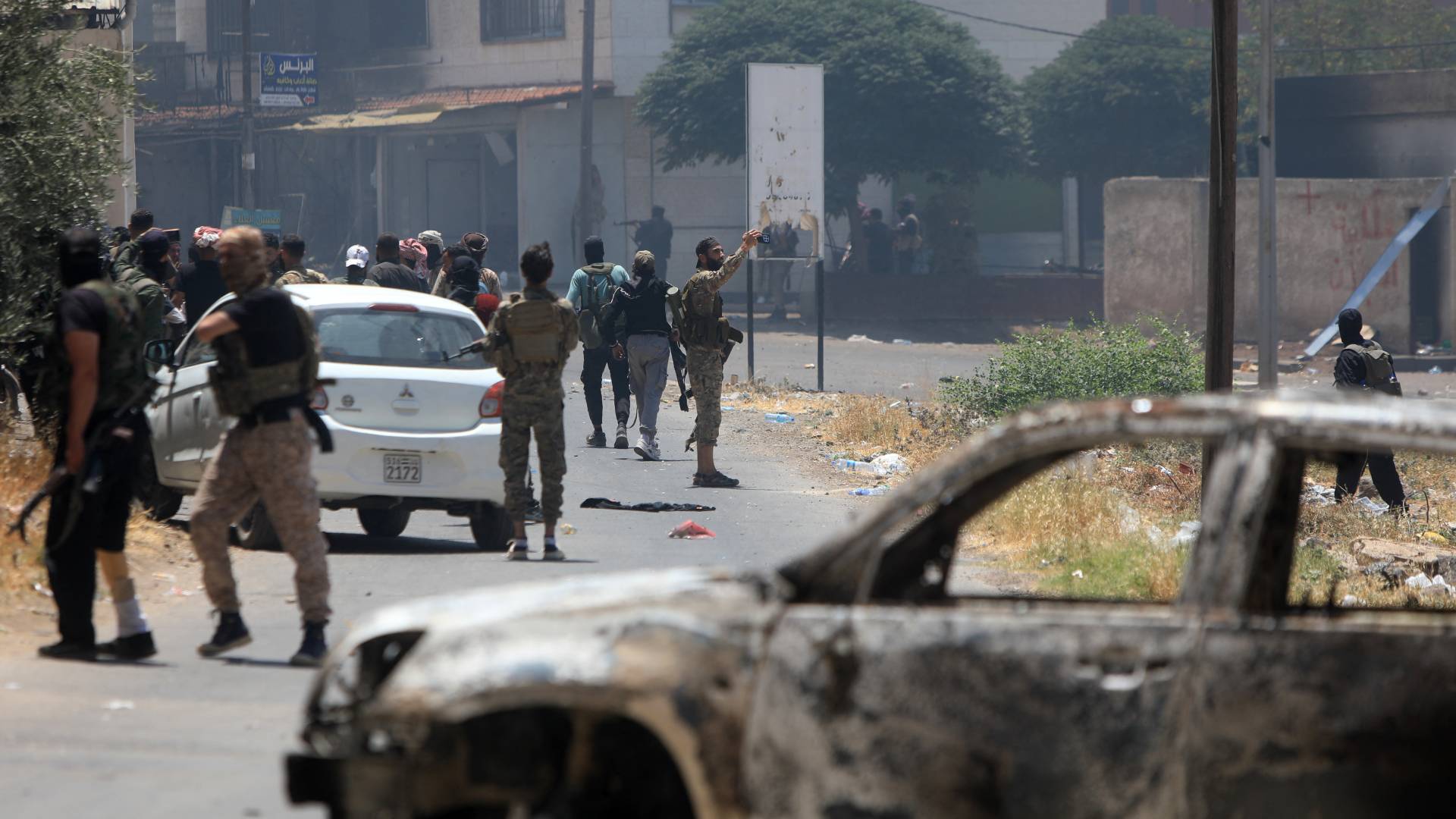 سانا: استمرار الاشتباكات في السويداء وقوات الأمن الداخلي تبدأ انتشارها في محيط المحافظة