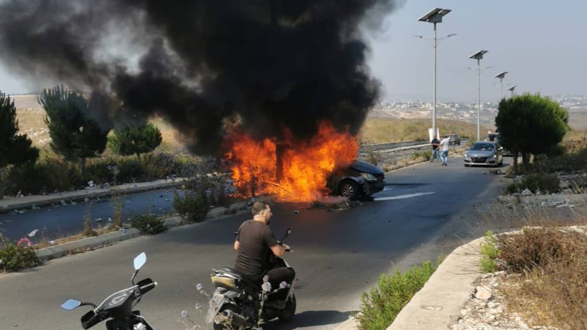 مراسلة "رؤيا": شهيد في غارة للاحتلال الإسرائيلي استهدفت دراجة في جنوب لبنان