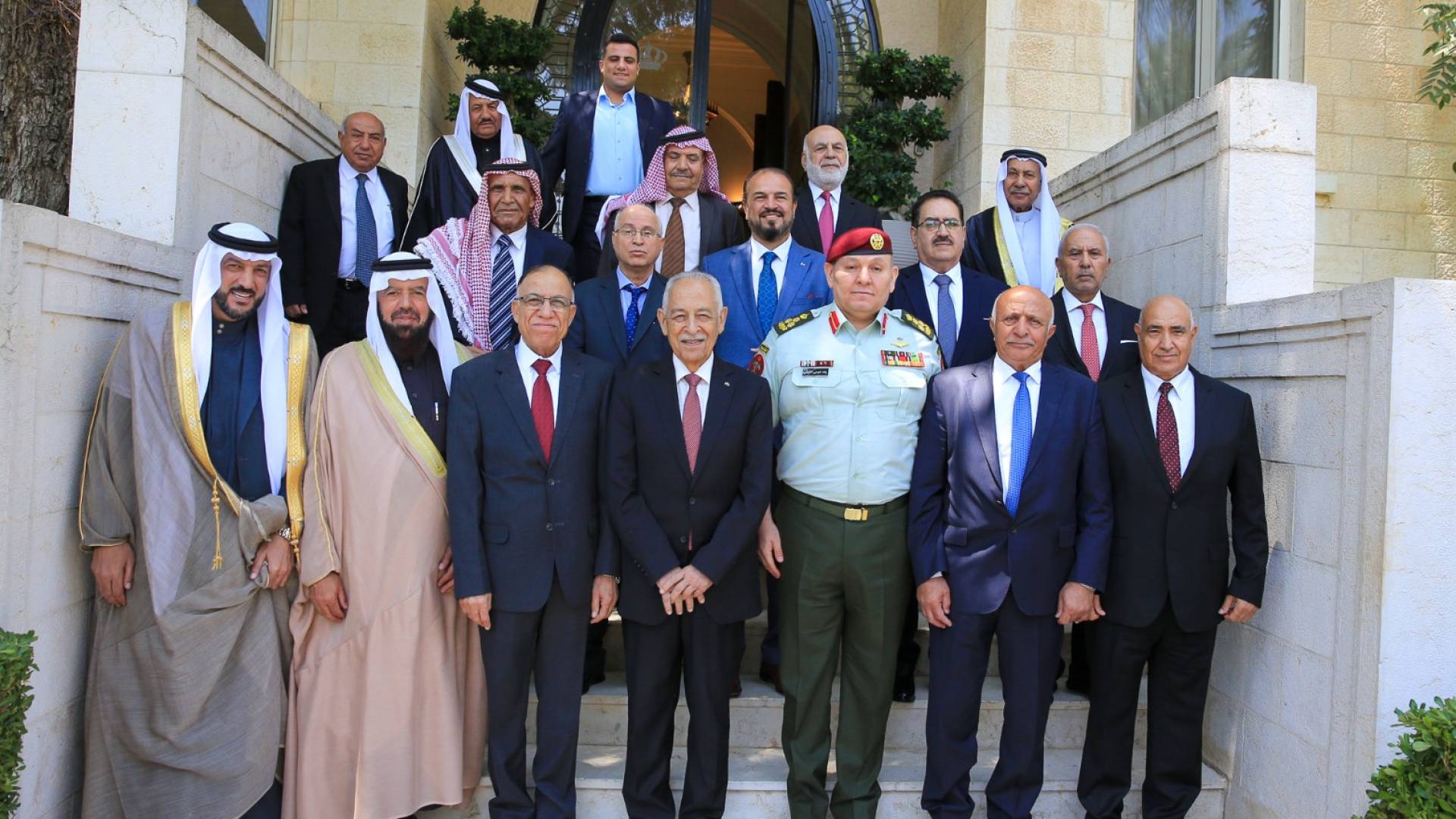 العيسوي بيلتقي وفدا من وجهاء عشائر بلقاوية عمان