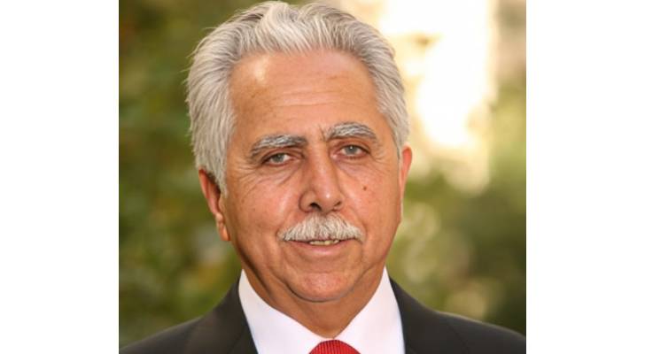 الوزير الأسبق عبد الرزاق طبيشات