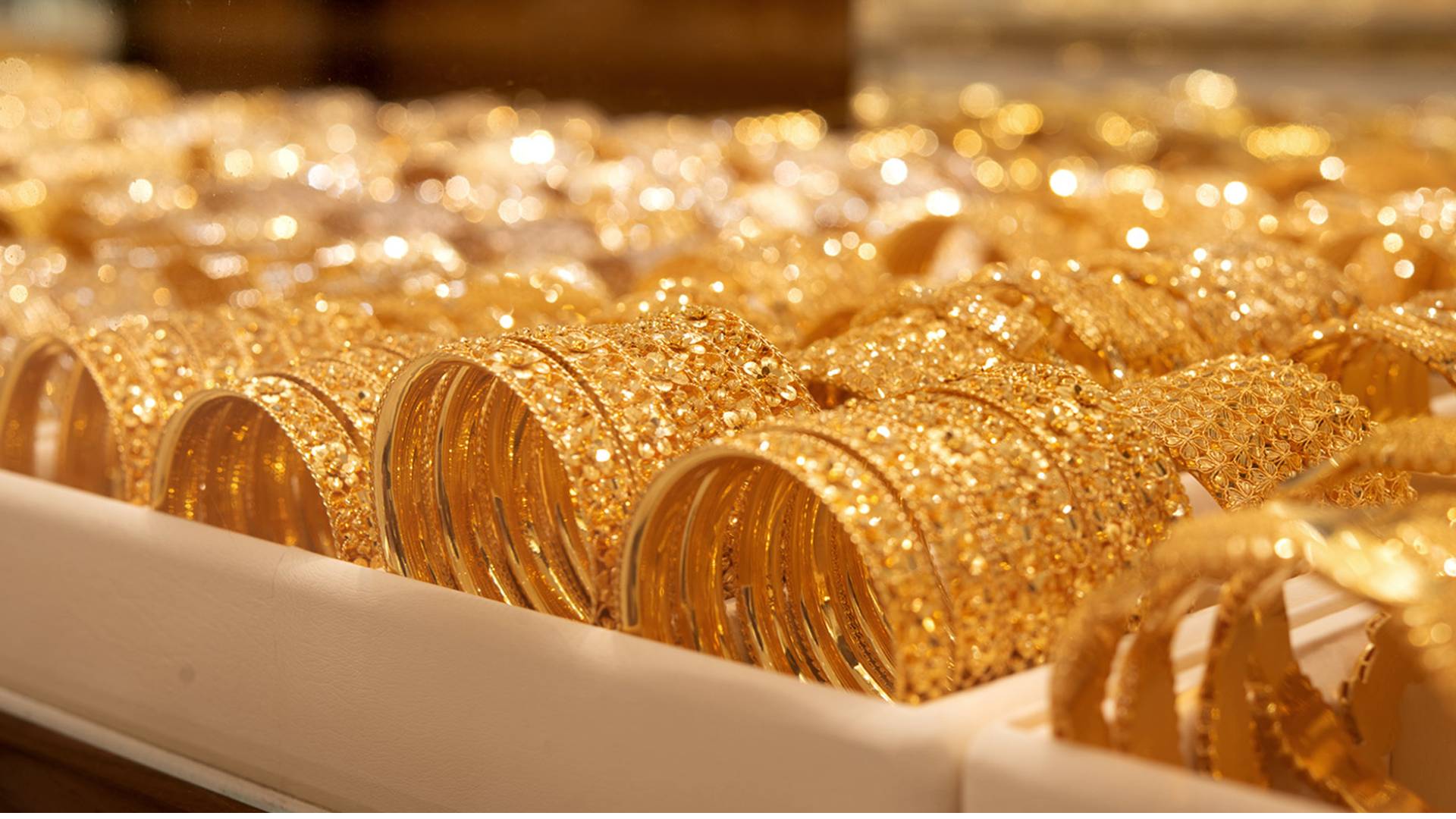 مجوهرات ذهبية