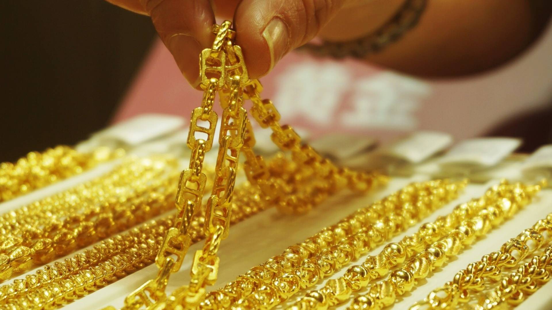 مجوهرات ذهبية