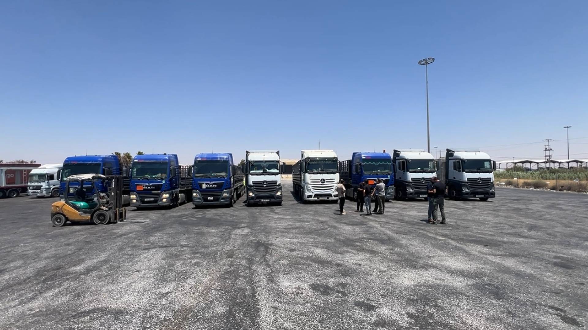 مساعدات أردنية إلى سوريا