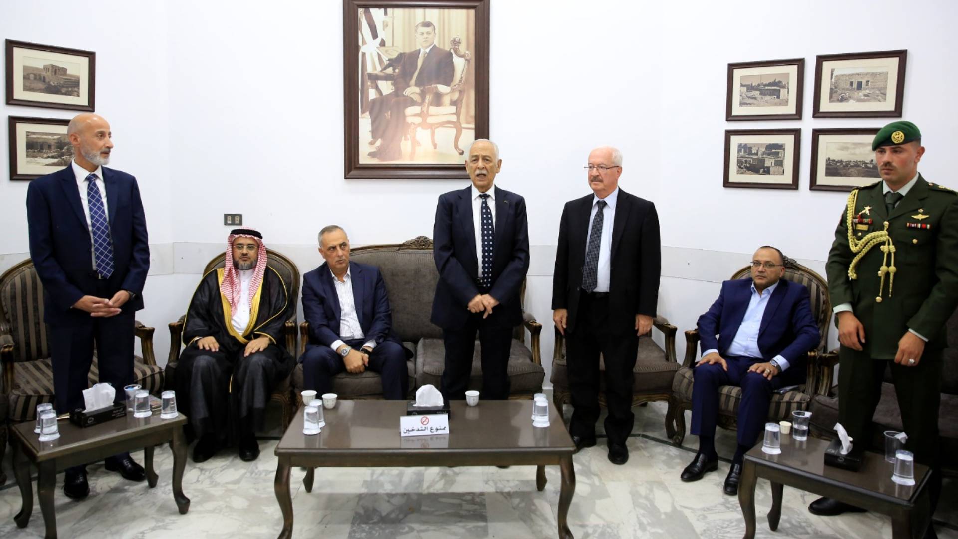 رئيس الديوان الملكي الهاشمي، يوسف حسن العيسوي