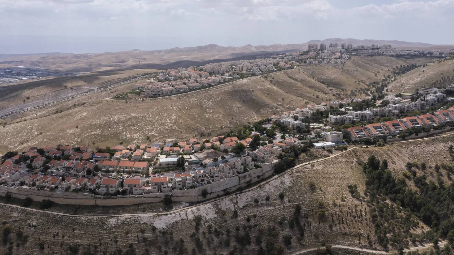 مستوطنات بالضفة الغربية المحتلة