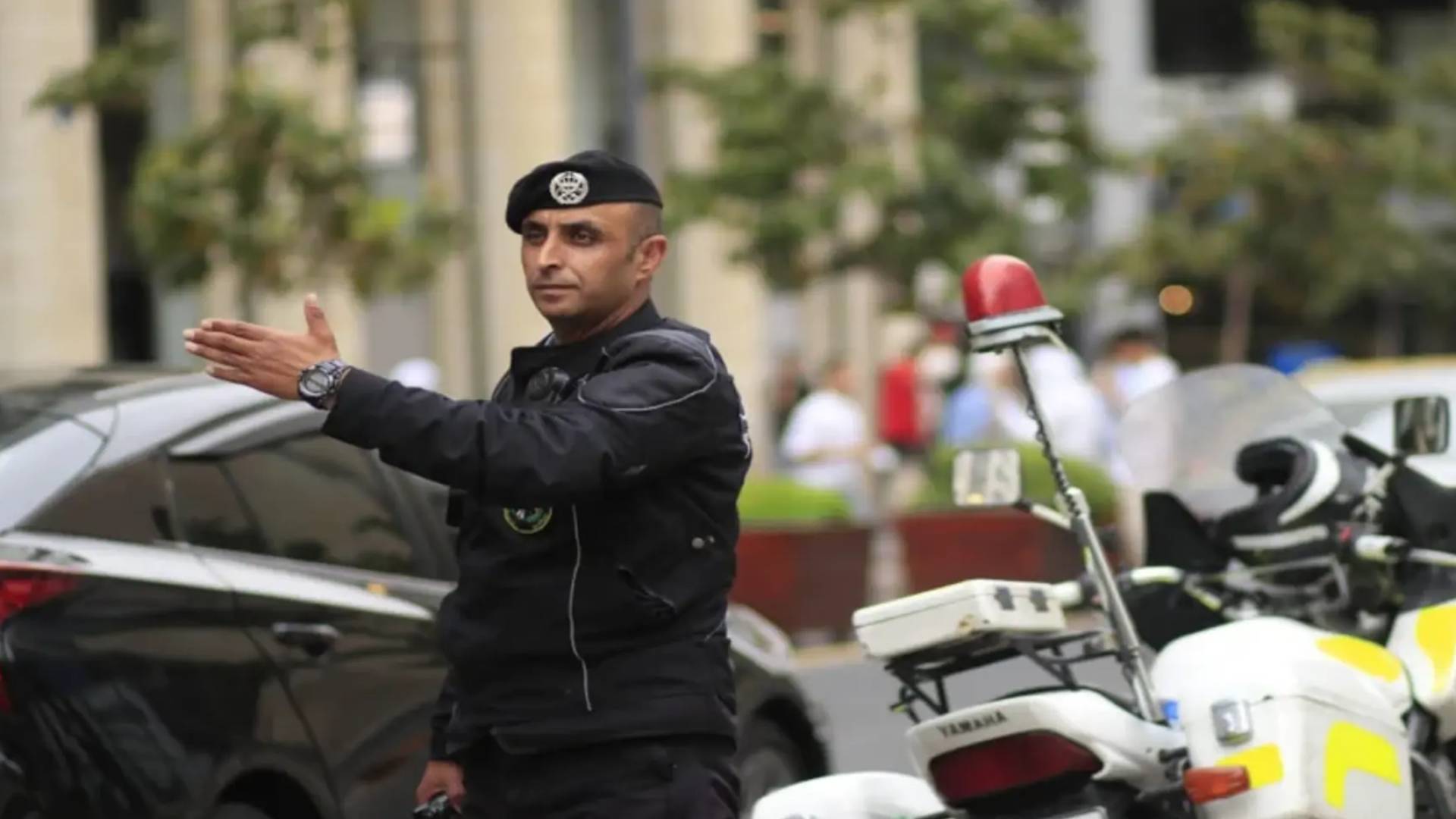 شرطي سير في عمان