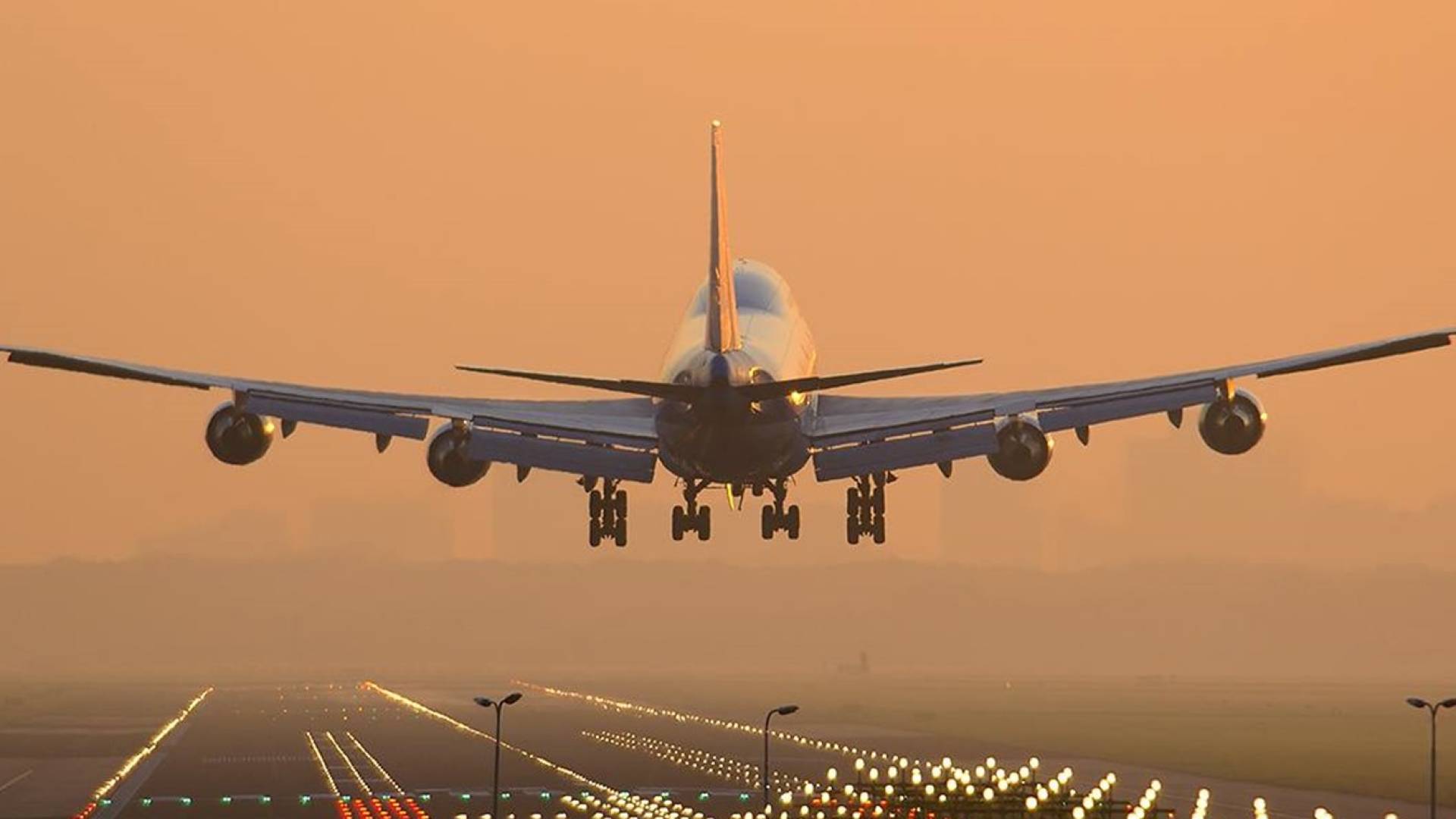 إقلاع طائرة - تعبيرية