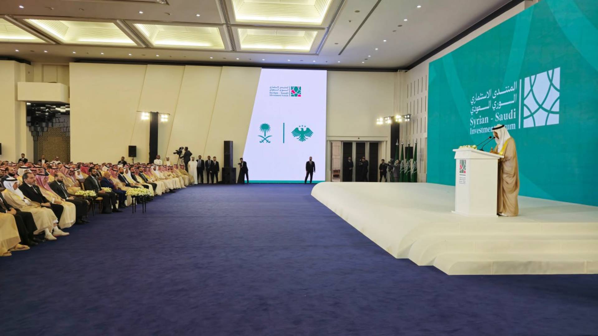 السعودية تعلن عن استثمارات ضخمة في سوريا بقيمة 6.4 مليار دولار