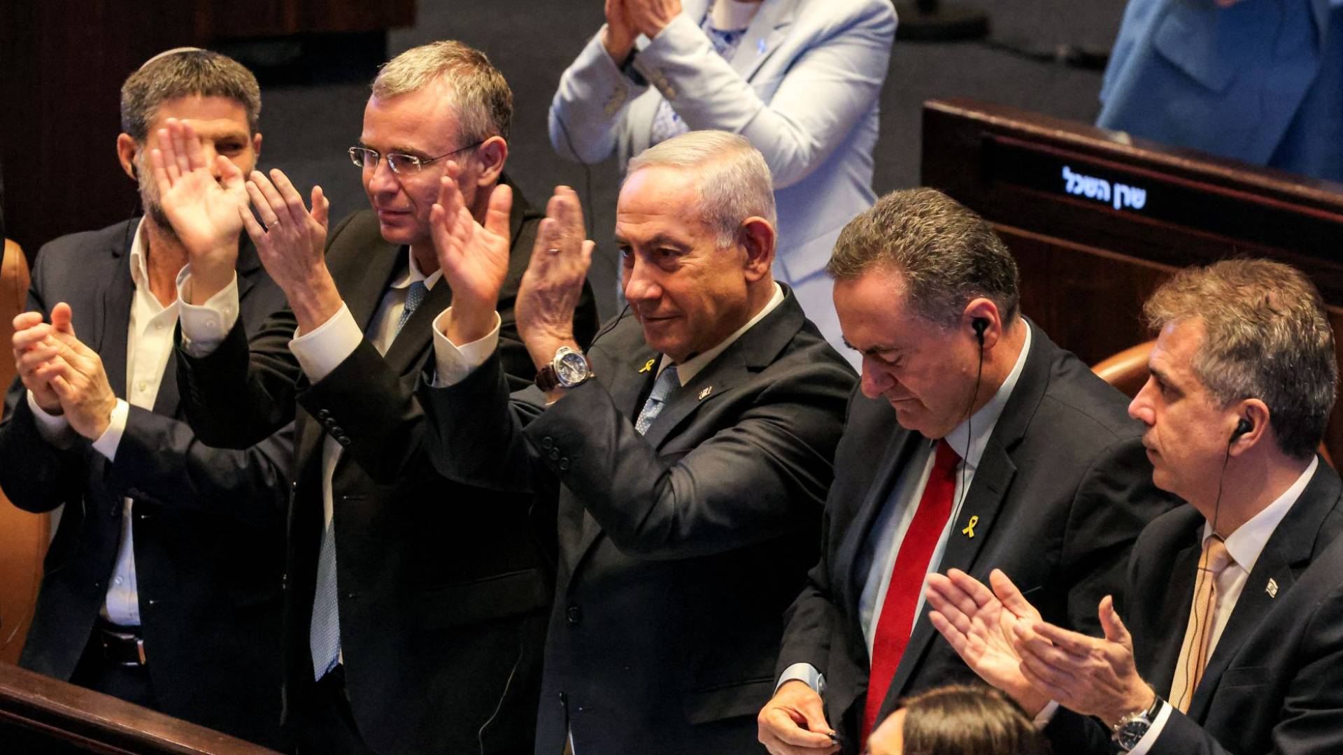 نتنياهو ووزراء في حكومته
