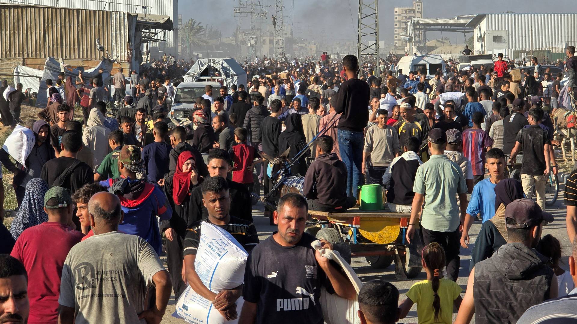 نقطة توزيع مساعدات إنسانية بغزة