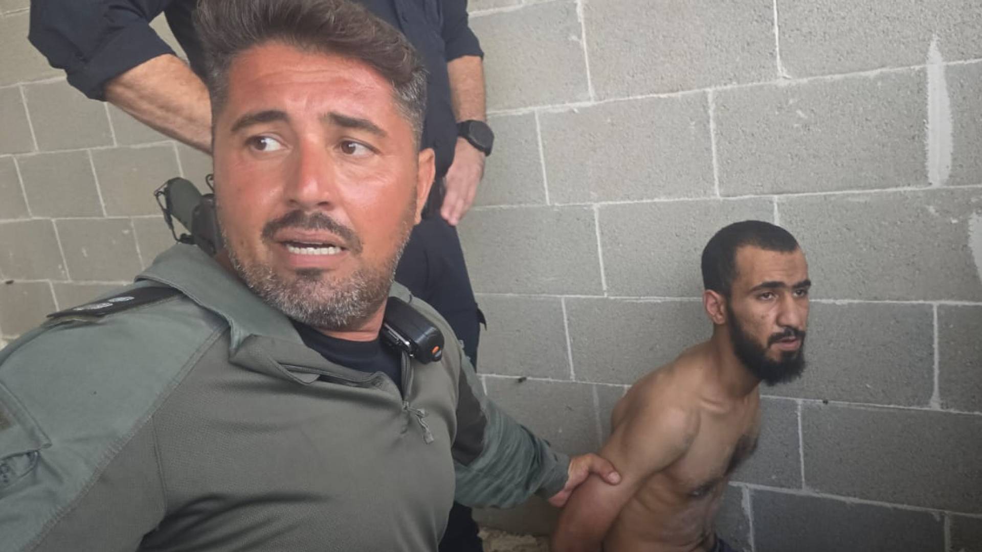 الاحتلال يعلن اعتقال منفذ عملية الدعس في "كفار يونا" بعد مطاردته ليومين