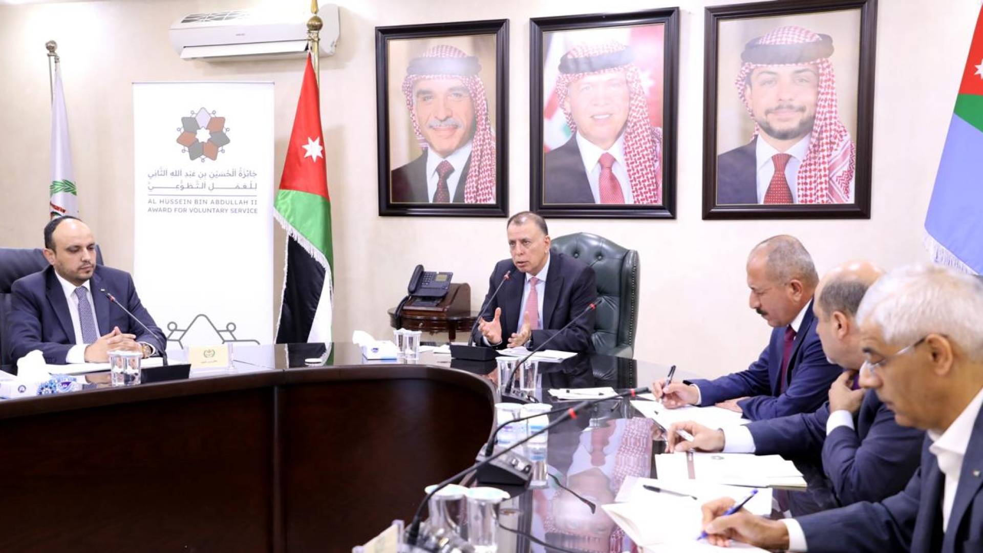 الداخلية والشباب تطلقان خطة ميدانية لتعزيز ثقافة التطوع في المحافظات