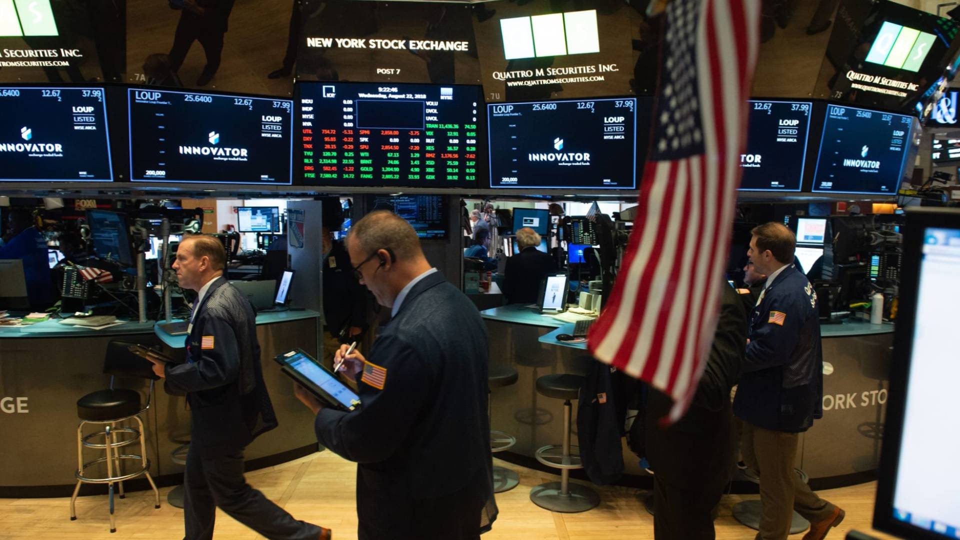 الأسواق الامريكية تترقب أسبوعا حاسما: ارتفاع في الأسهم وسط ترقب لنتائج العمالقة وقرار الفيدرالي ومهلة ترمب التجارية