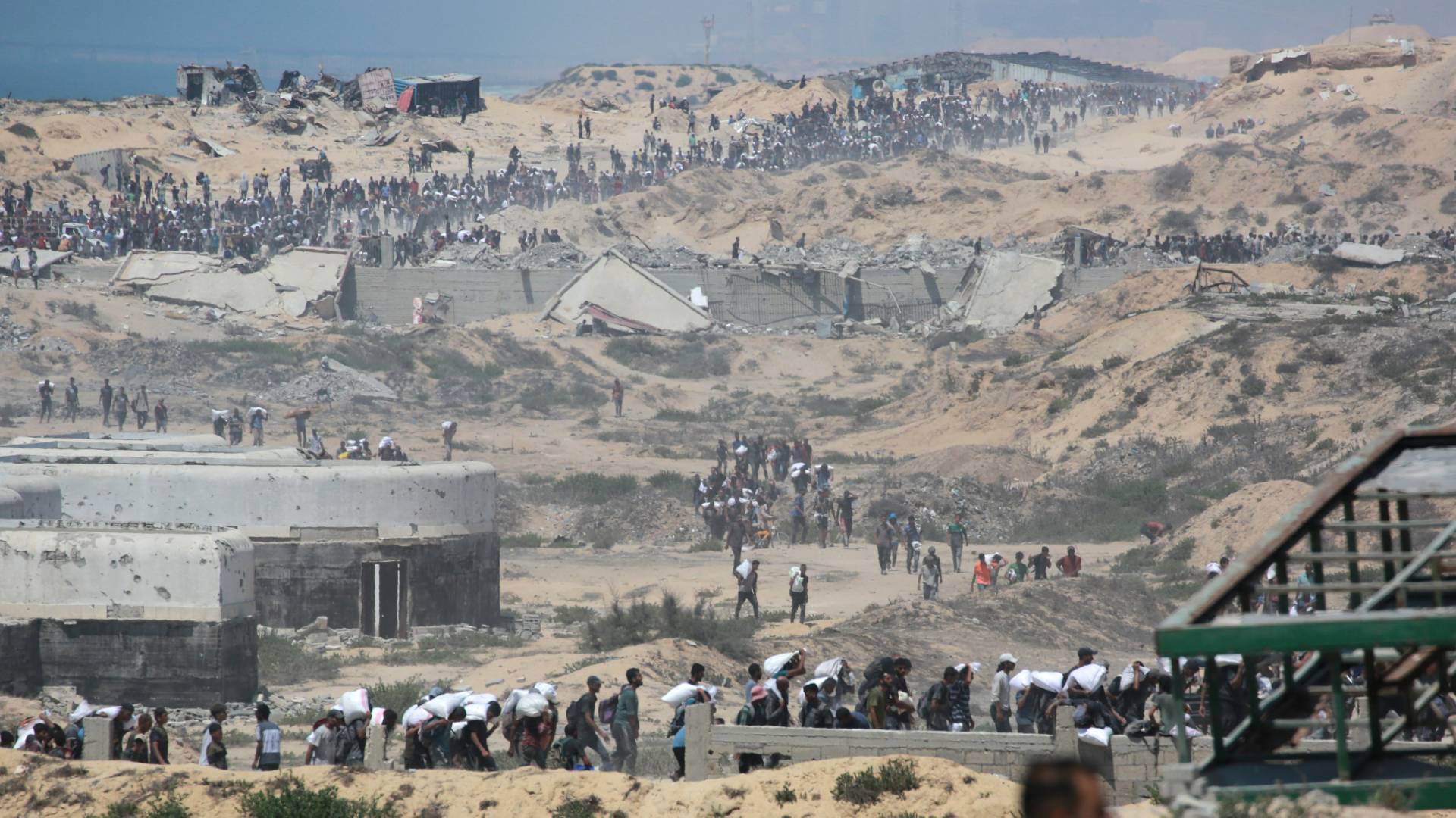 فلسطينيون في قطاع غزة