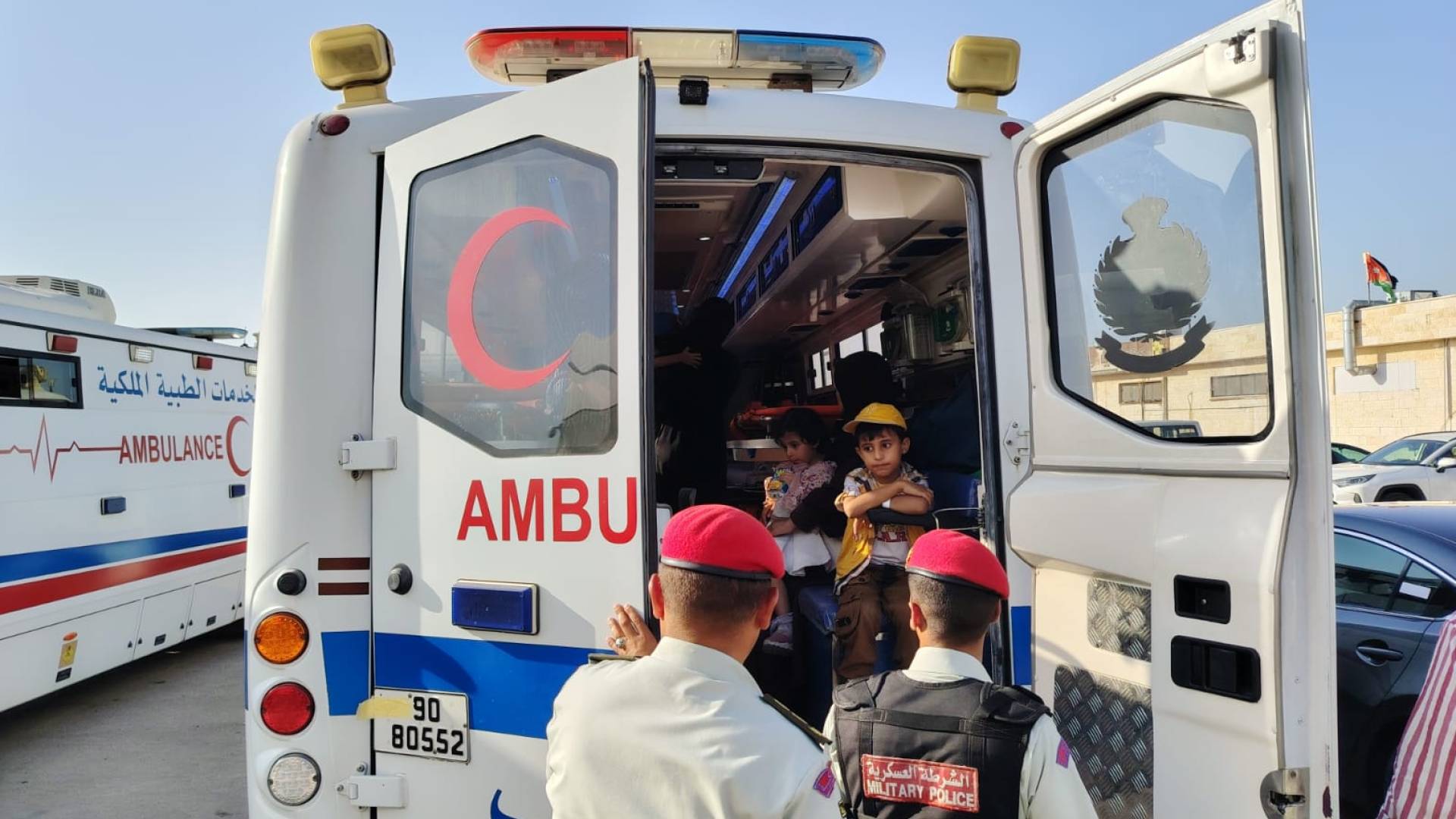 وصول الدفعة الثامنة من الأطفال المرضى في قطاع غزة إلى الأردن