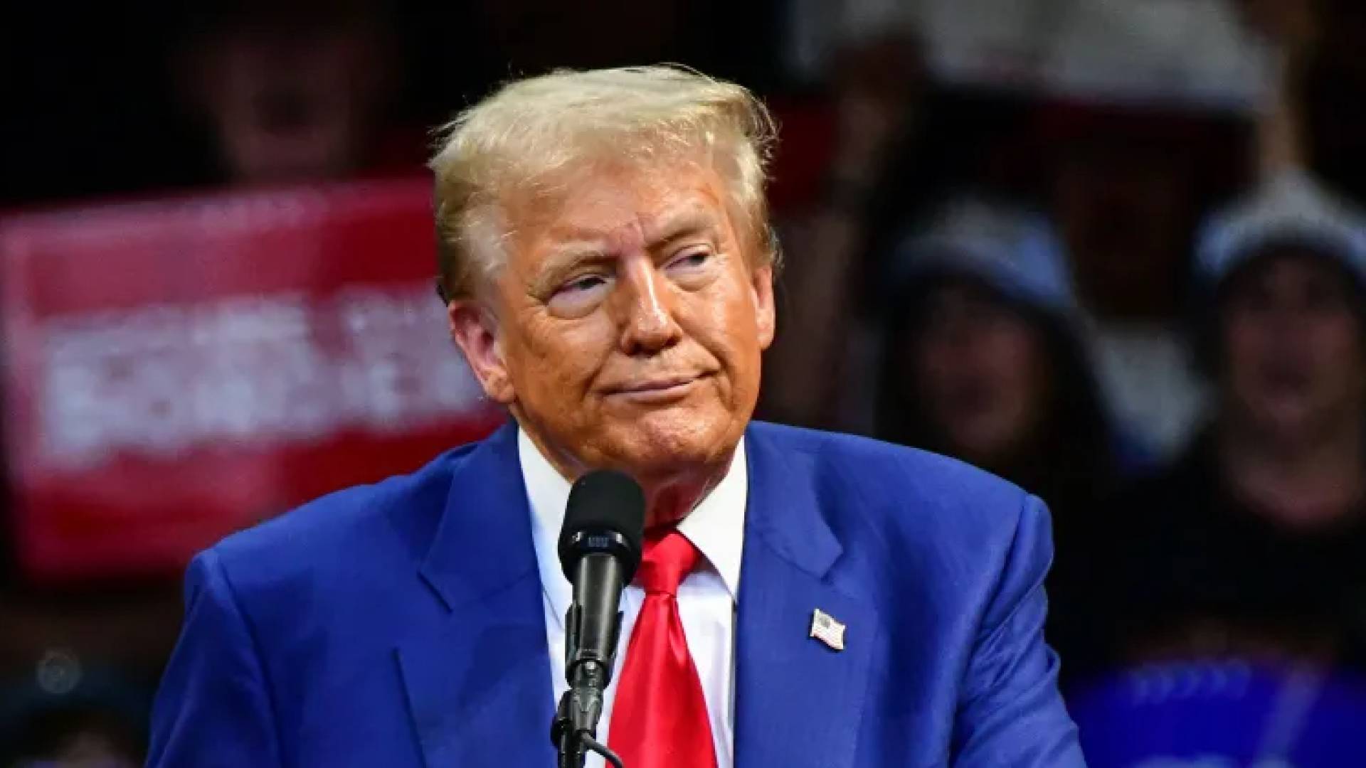 الرئيس الأمريكي - دونالد ترمب